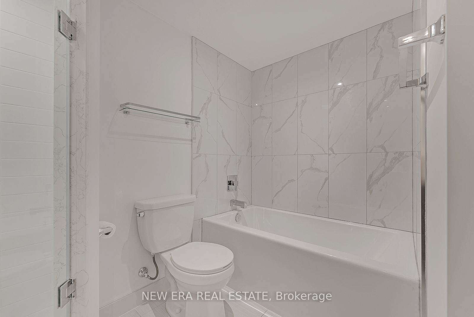 85 East Liberty St, #404