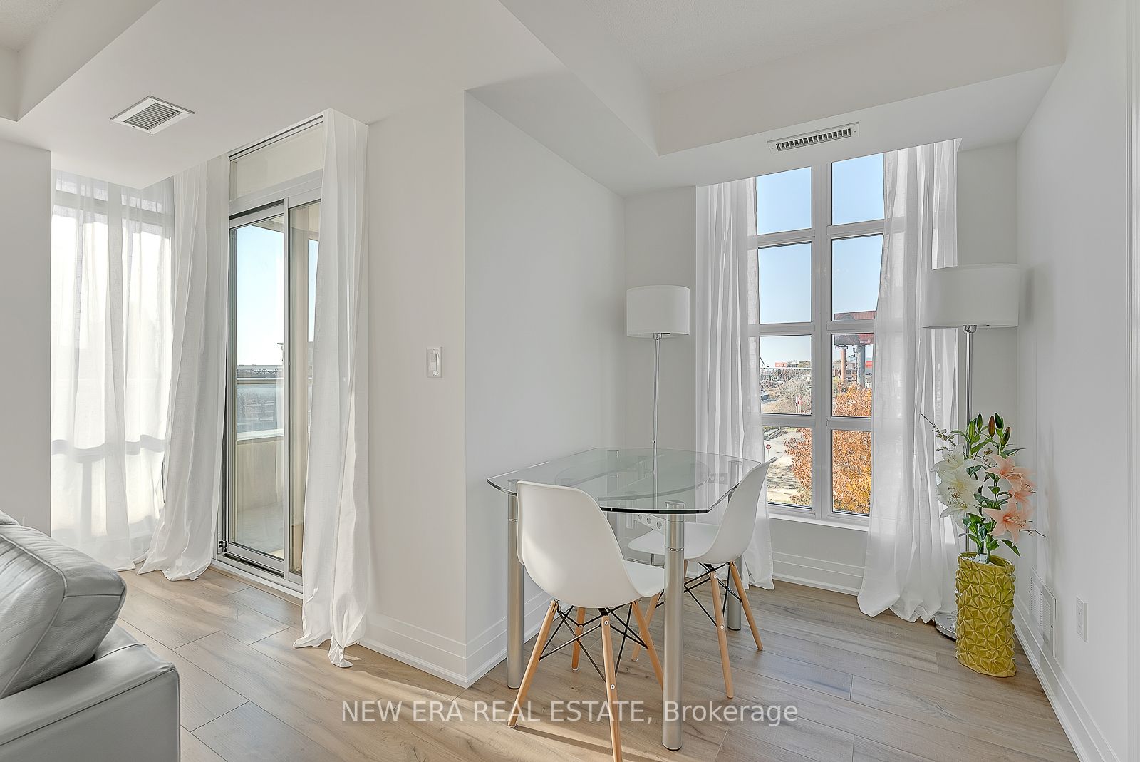 85 East Liberty St, #404