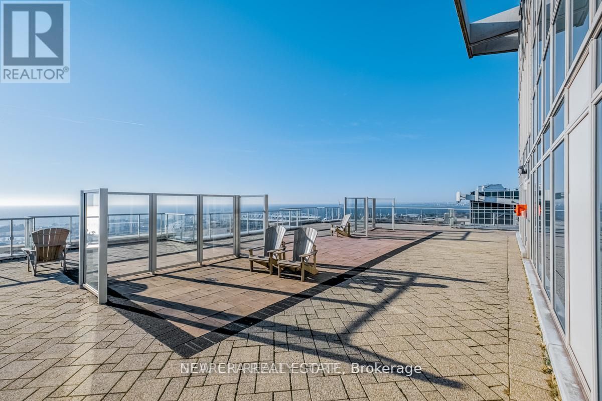 85 East Liberty St, #404