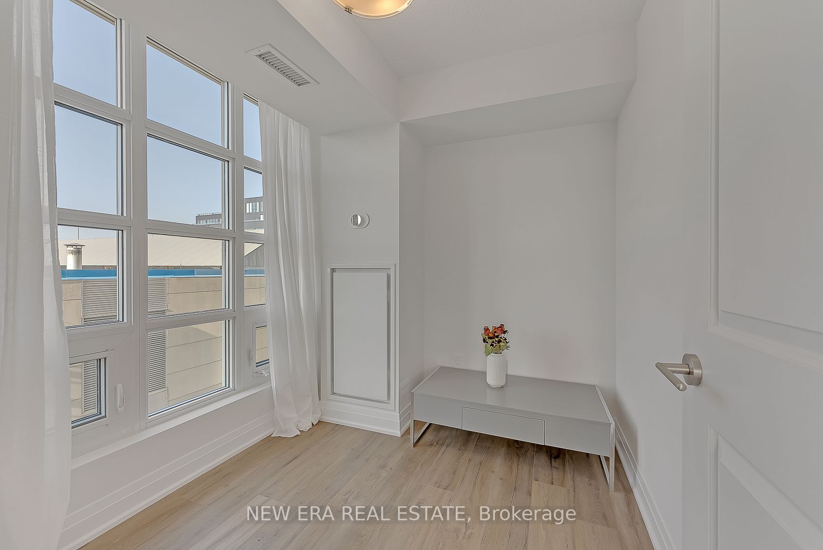 85 East Liberty St, #404