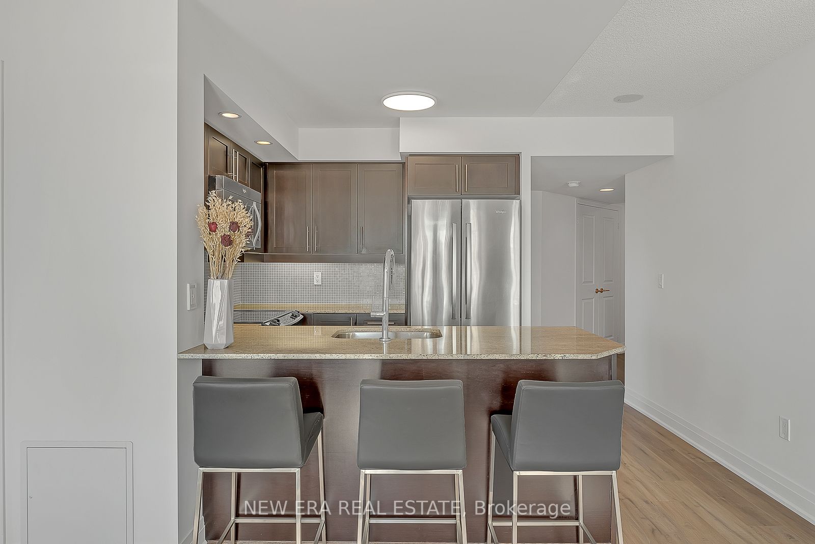 85 East Liberty St, #404