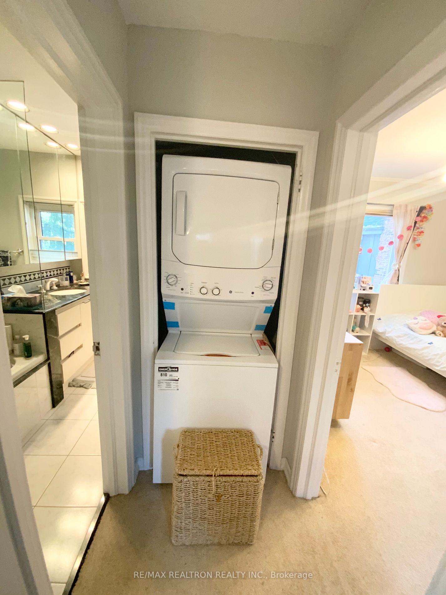 1 Wanless Cres