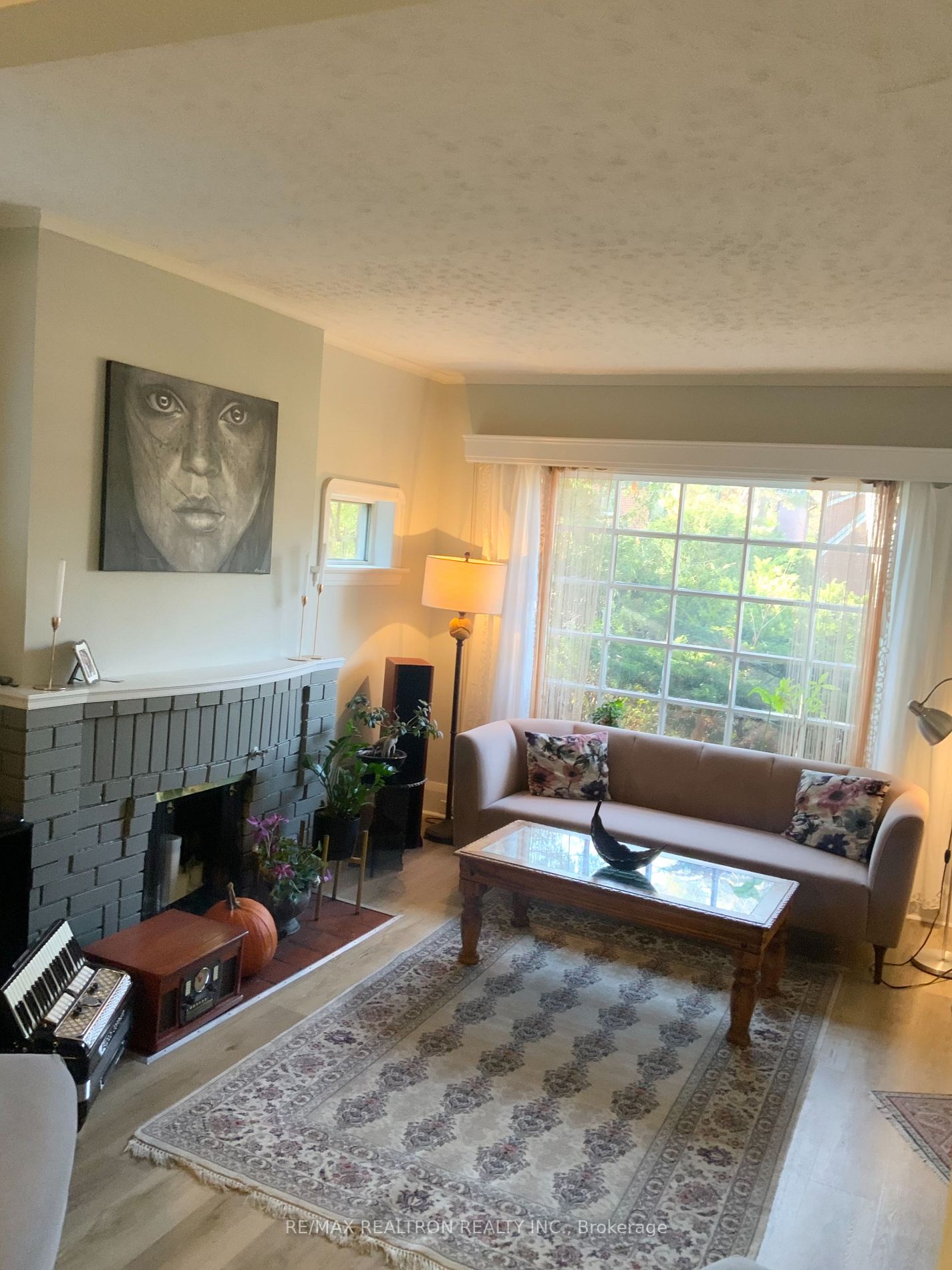 1 Wanless Cres
