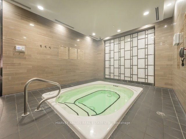5 Sheppard Ave E, #2121