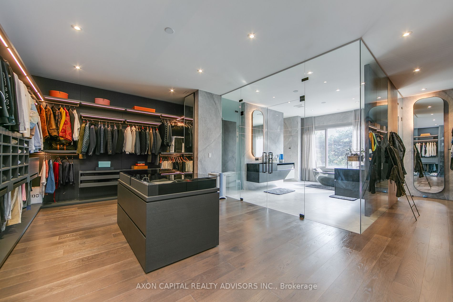 17 Chieftain Cres