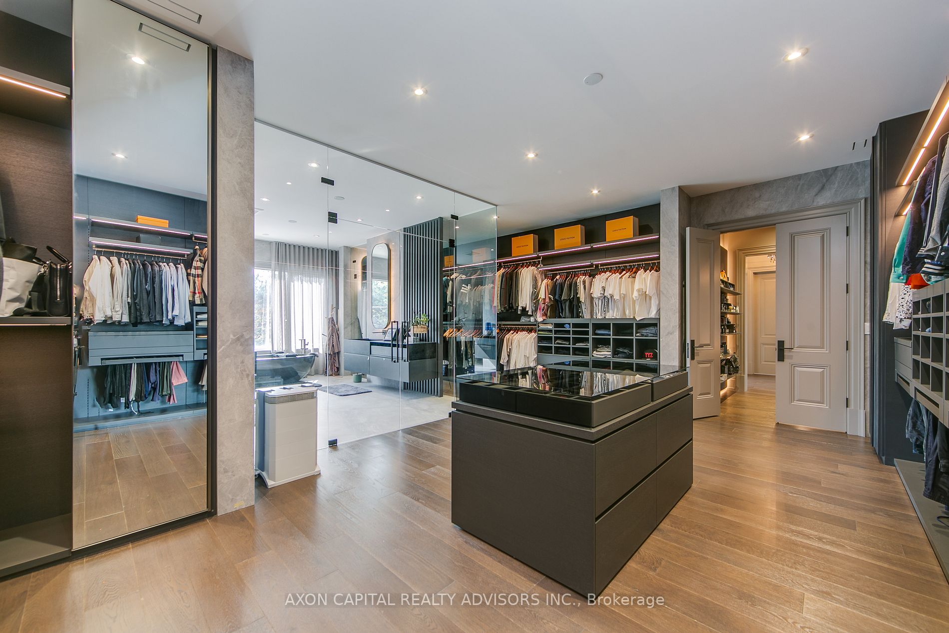 17 Chieftain Cres