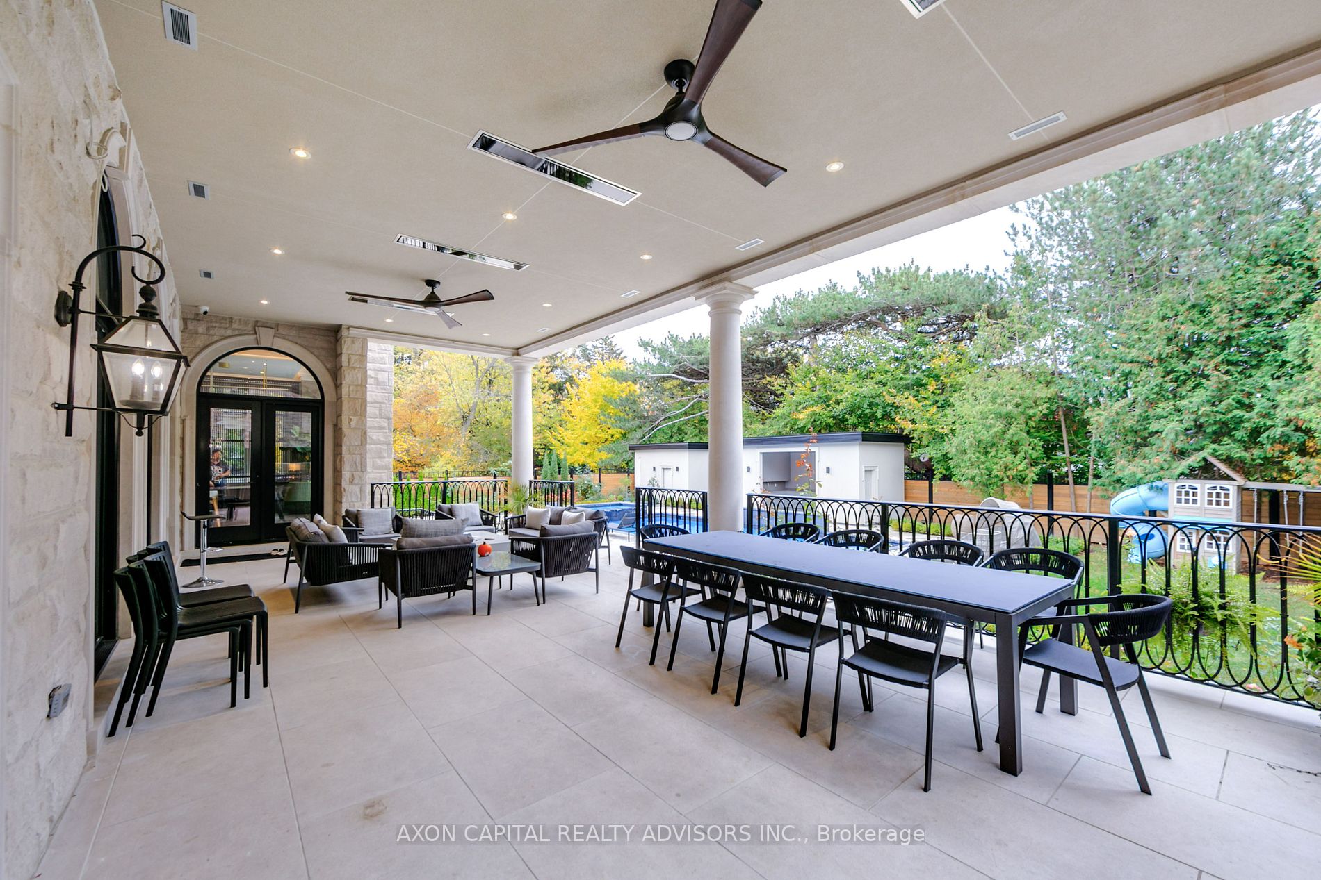 17 Chieftain Cres