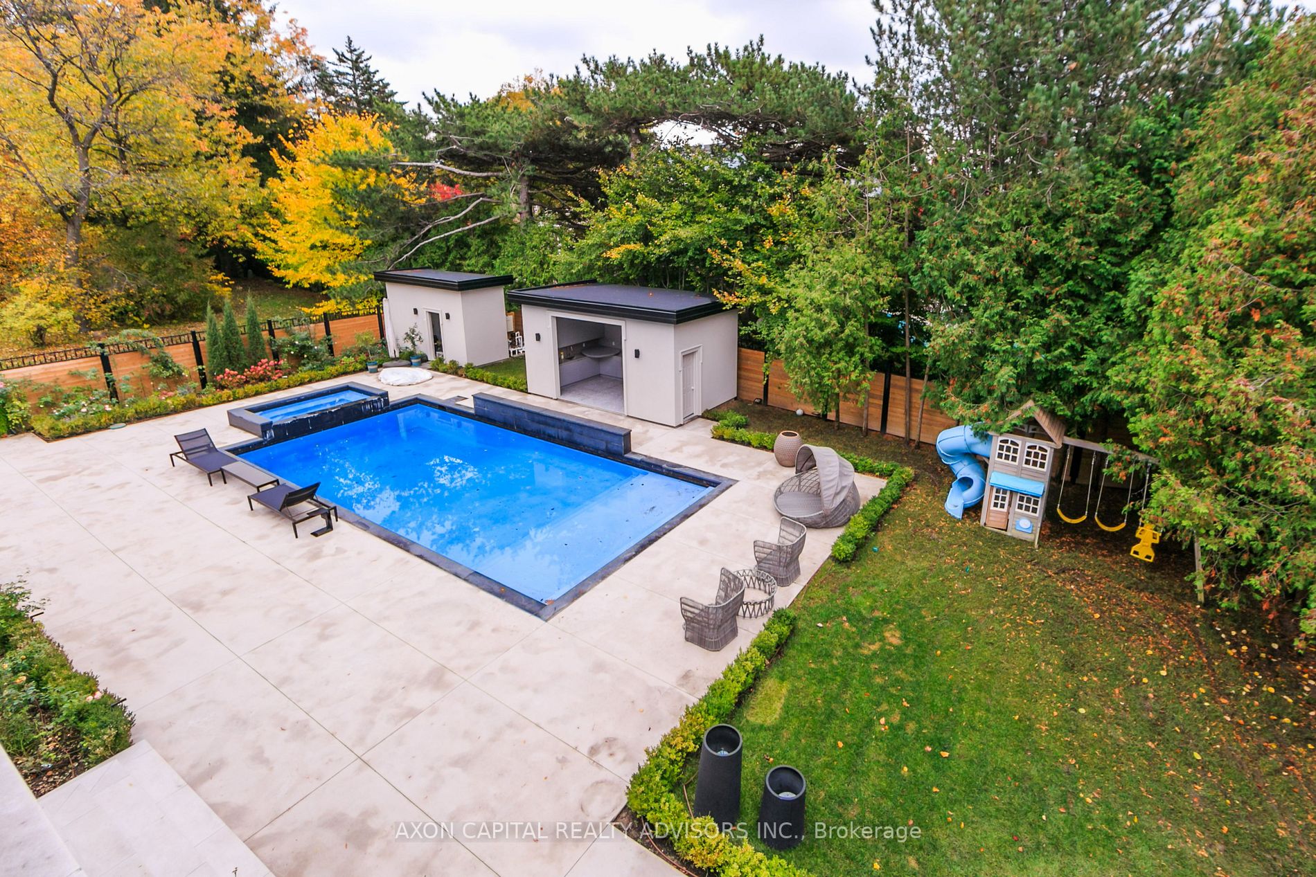17 Chieftain Cres