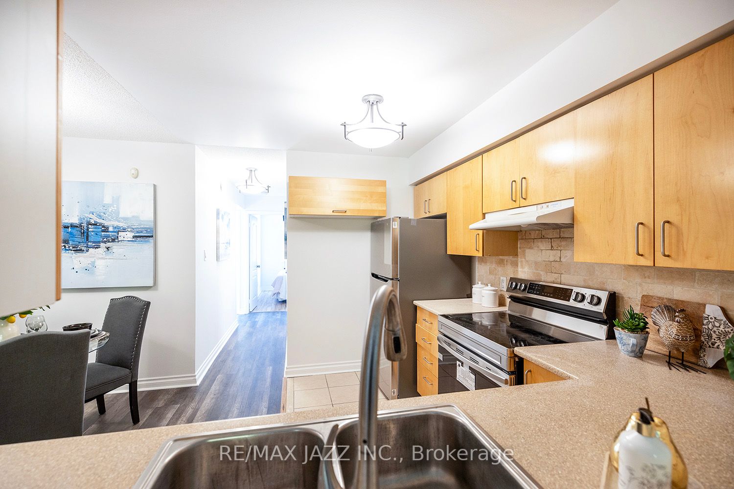 12 Douro St, #Th426