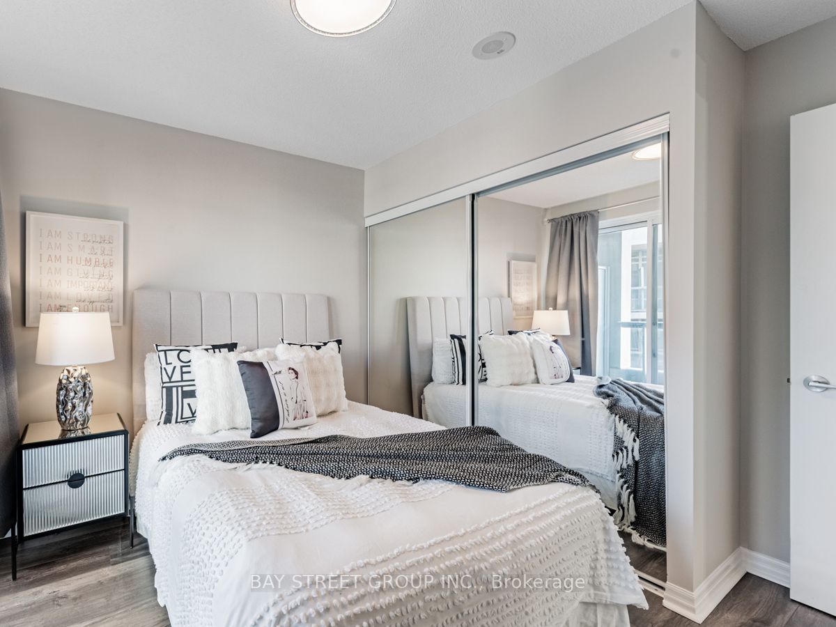 30 Herons Hill Way, #303