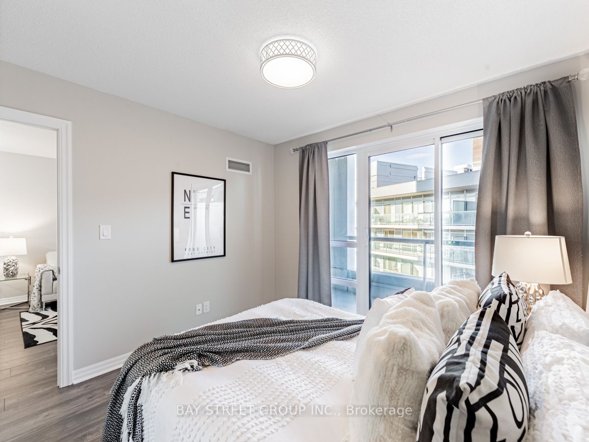 30 Herons Hill Way, #303