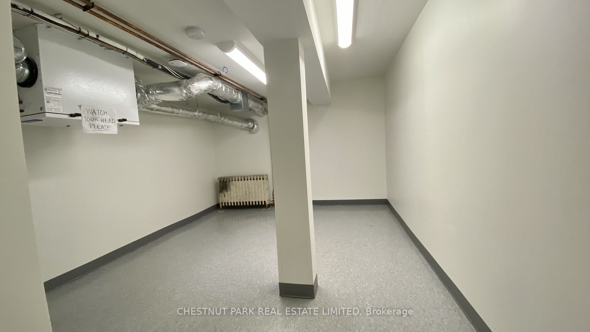 797 Queen St W