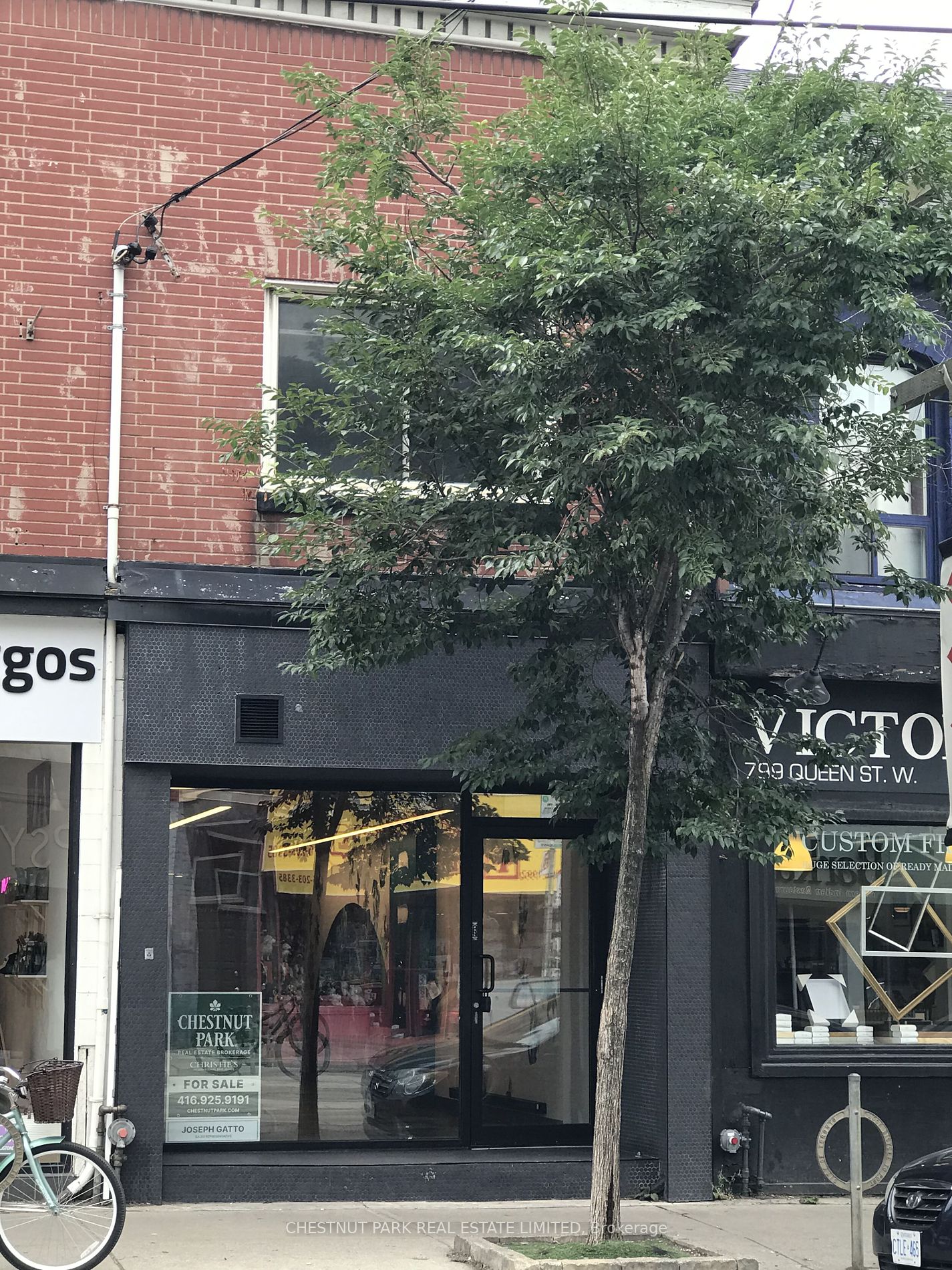 797 Queen St W