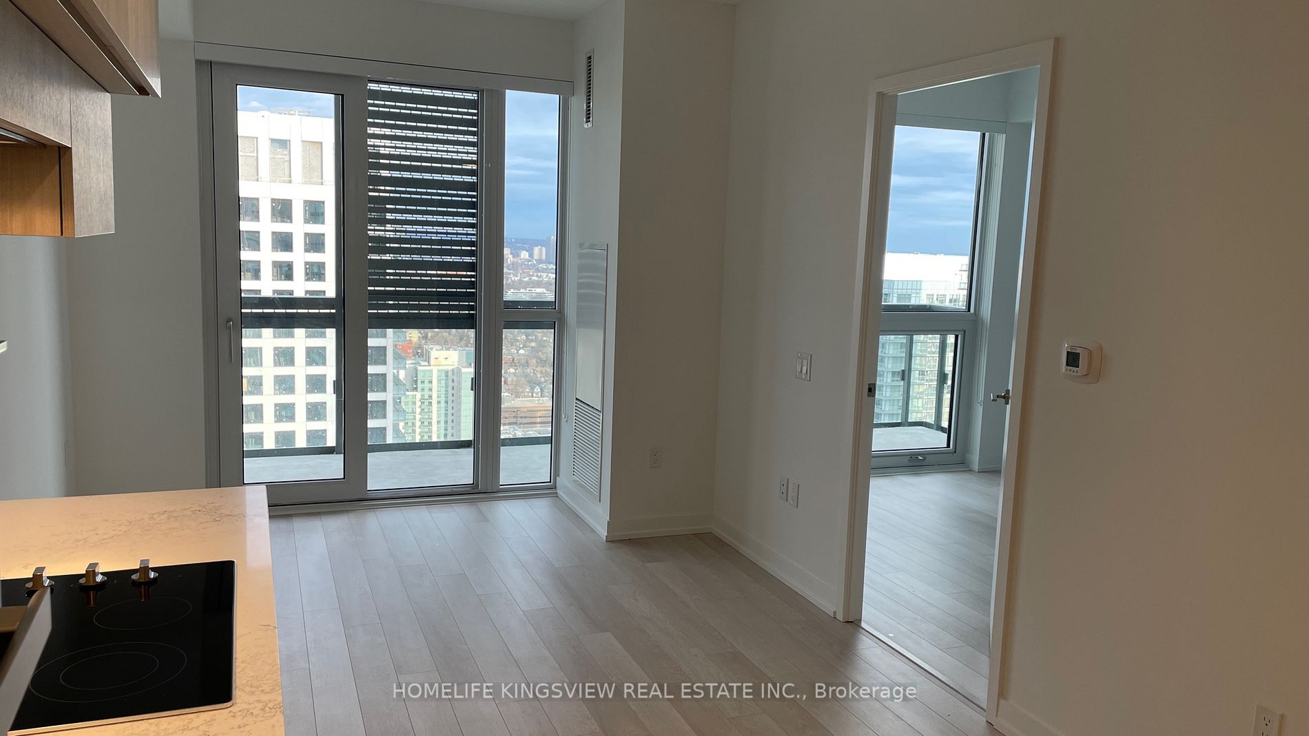 39 Roehampton Ave, #3502
