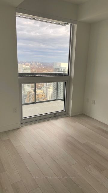 39 Roehampton Ave, #3502