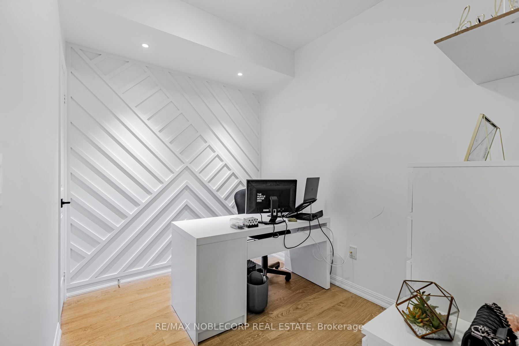 75 East Liberty St, #1609