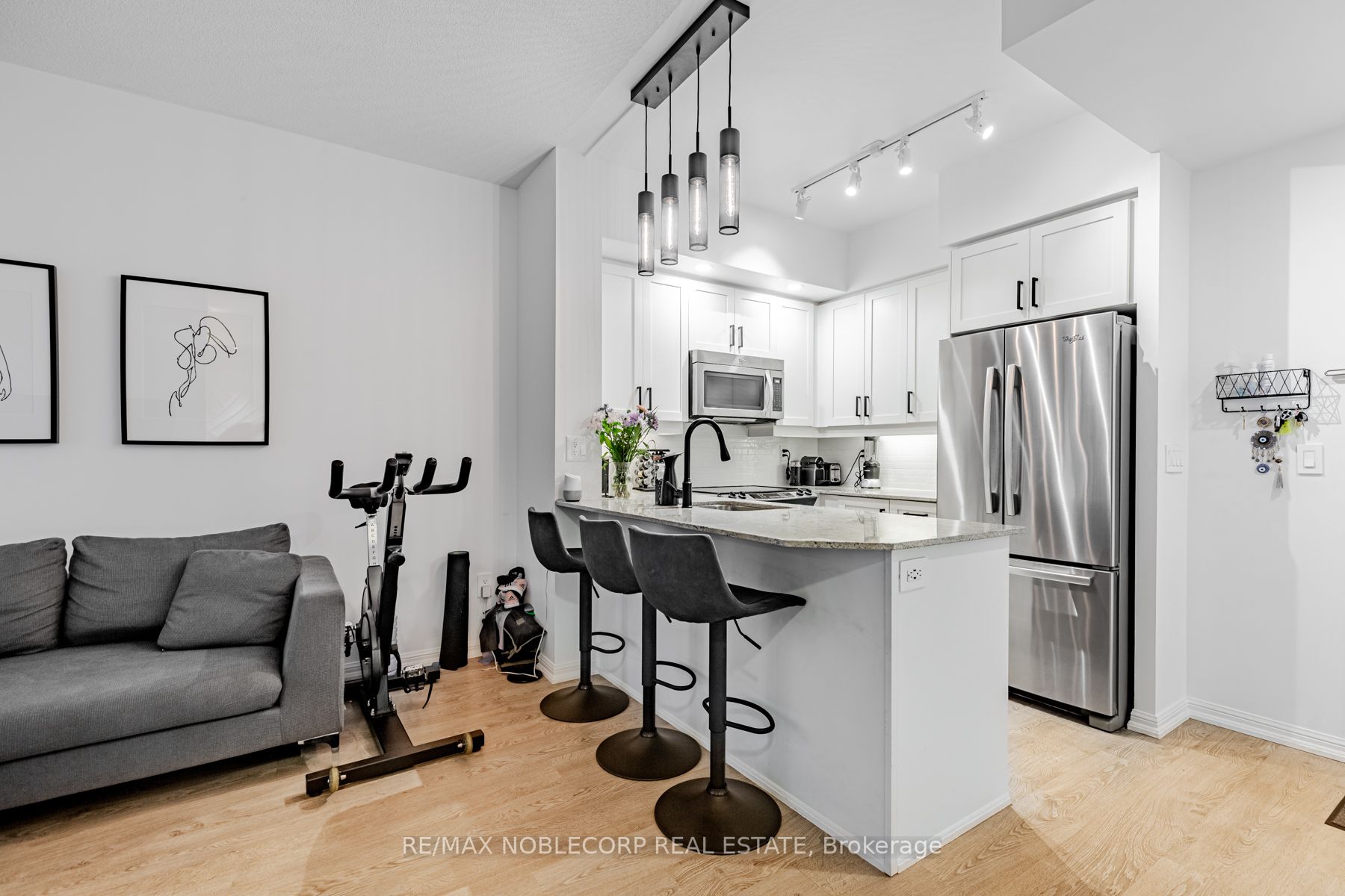 75 East Liberty St, #1609