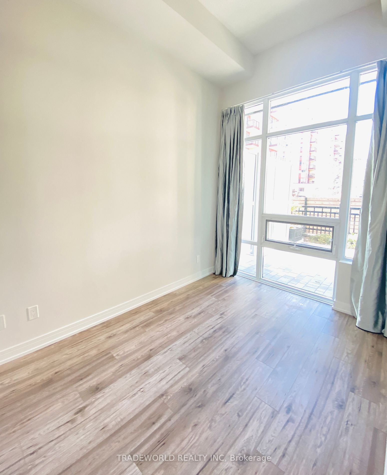 621 Sheppard Ave E, #122