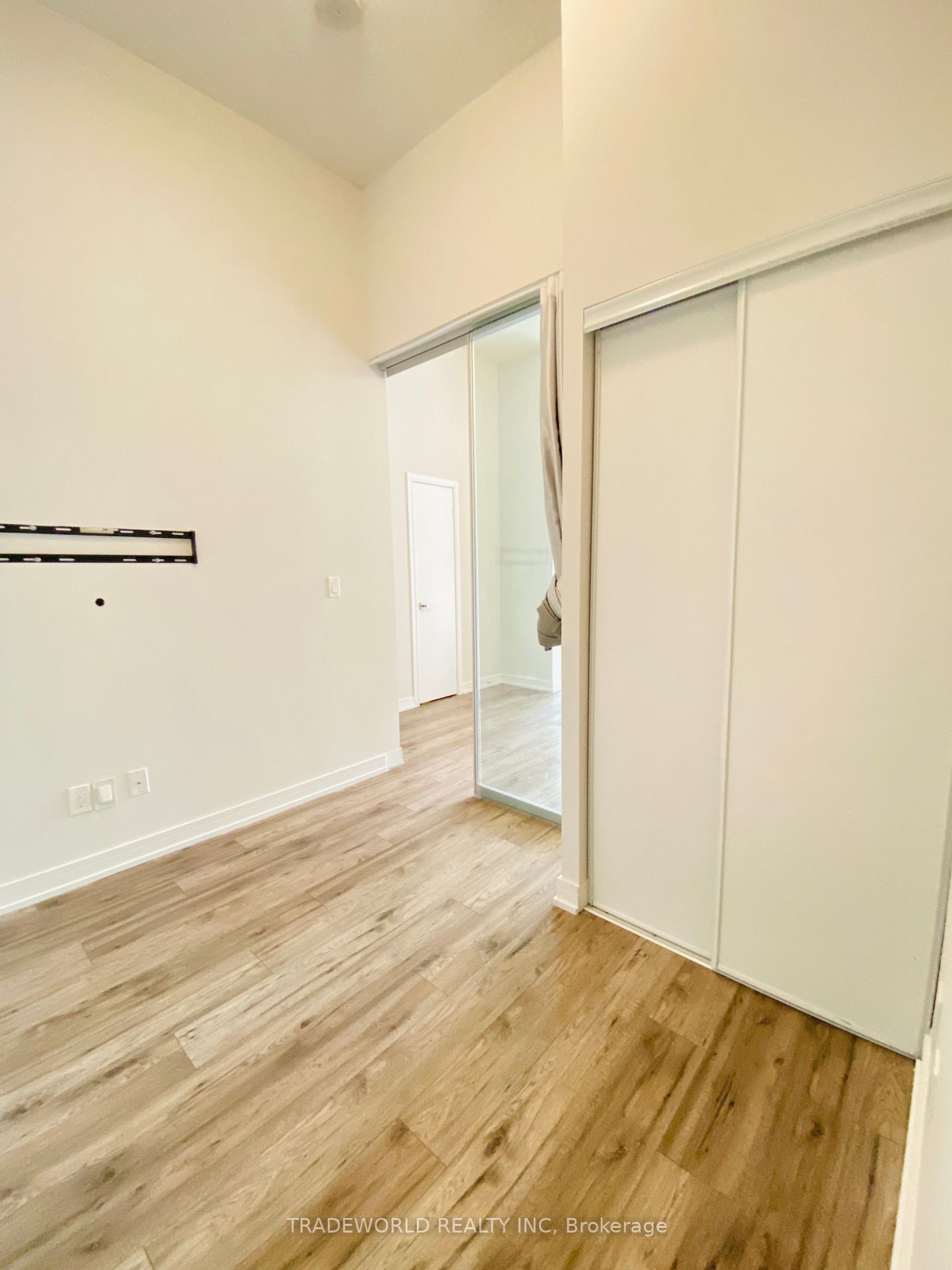 621 Sheppard Ave E, #122