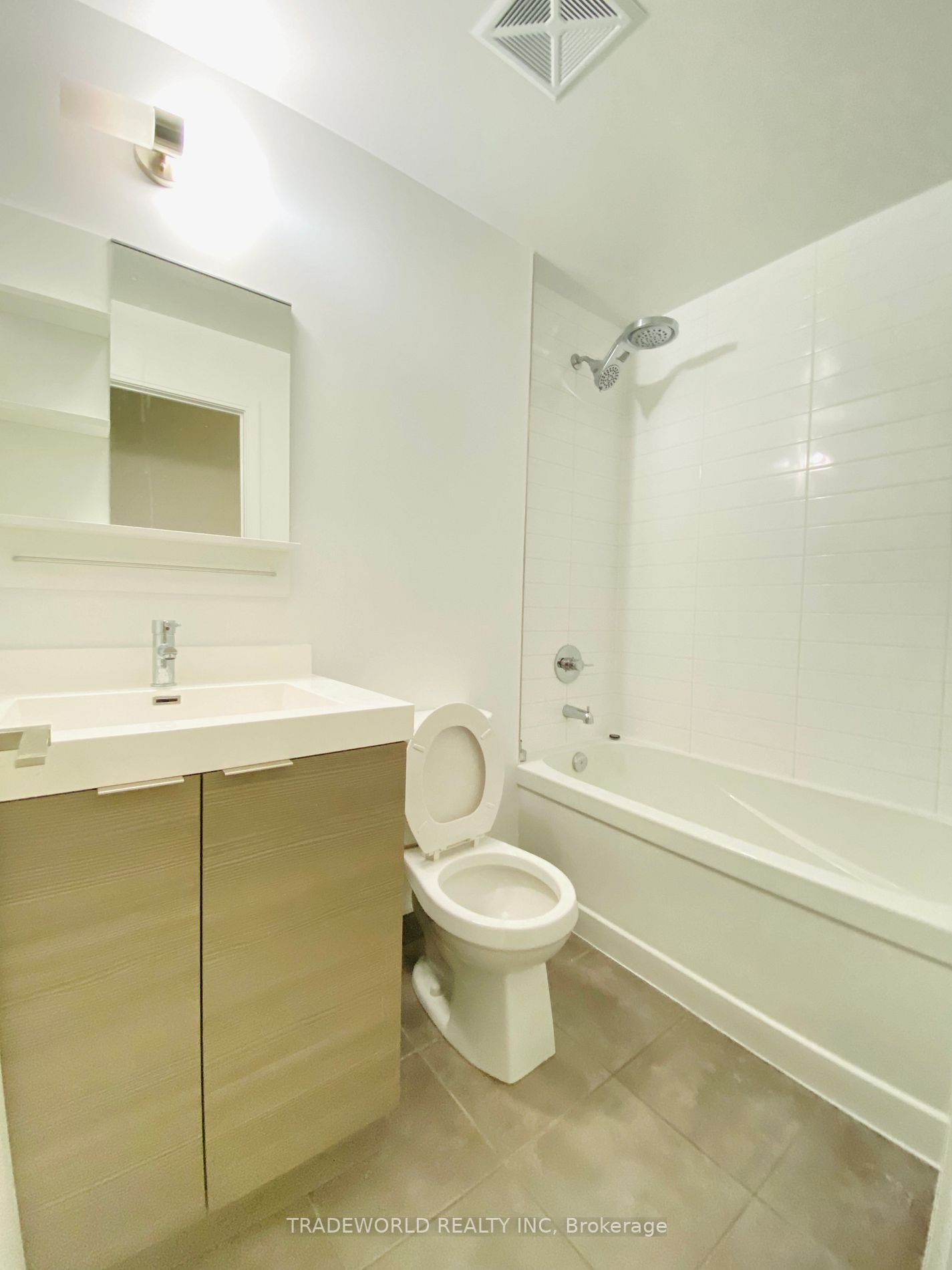 621 Sheppard Ave E, #122