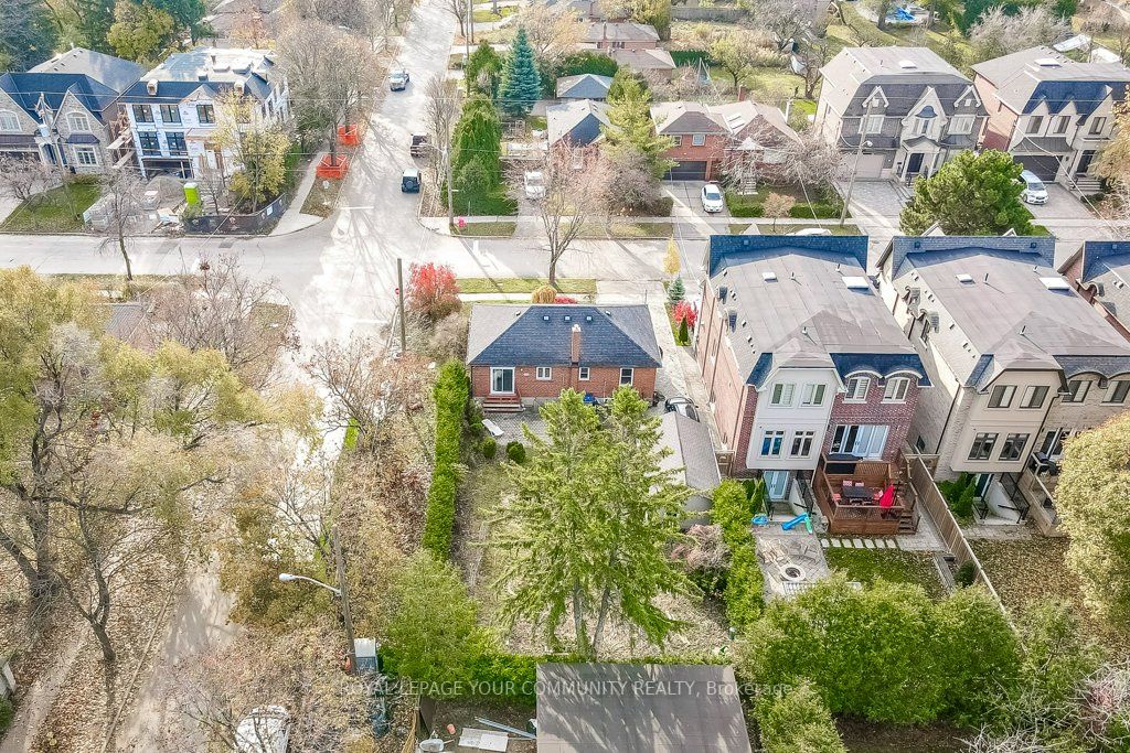 374 Horsham Ave