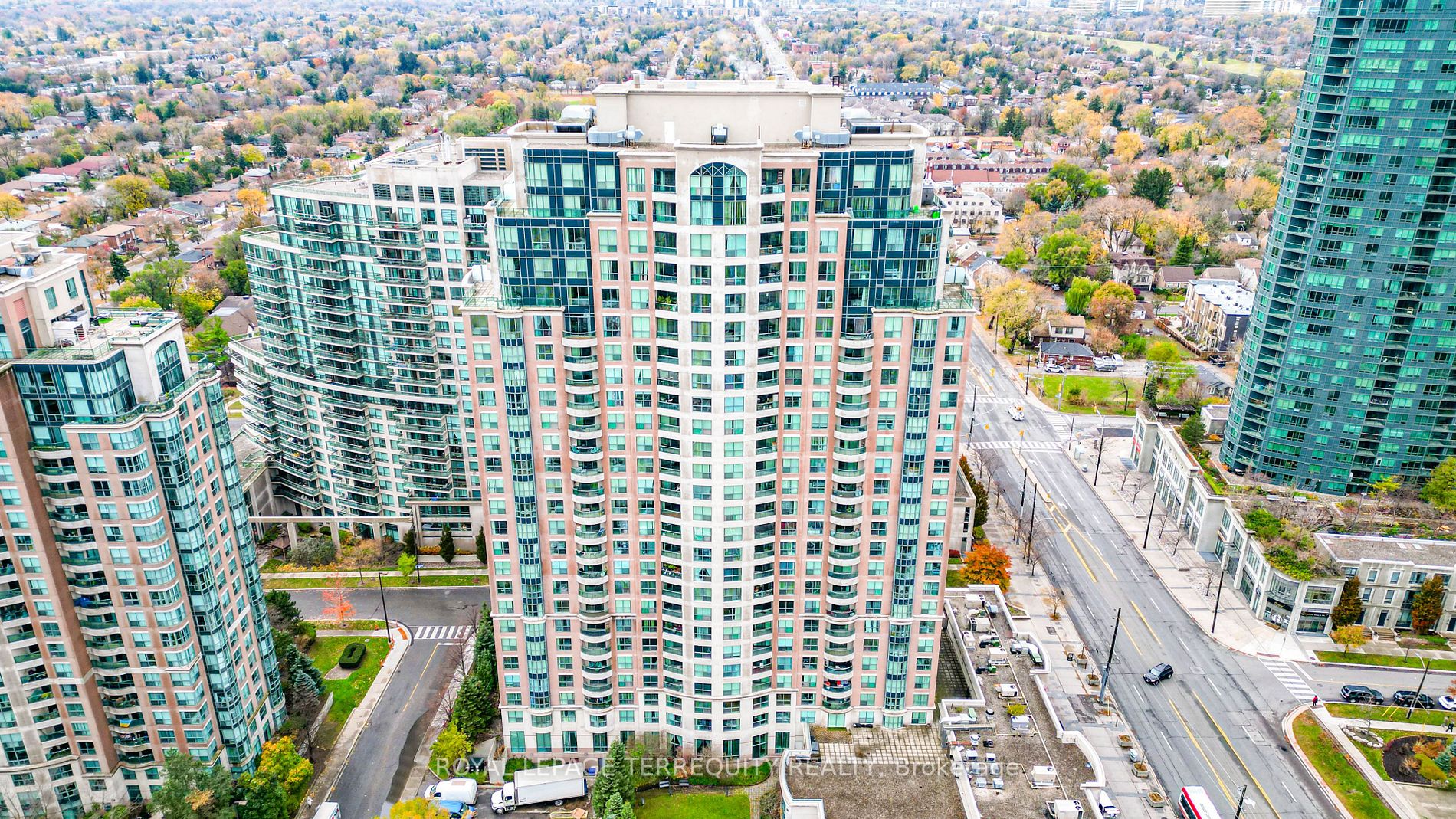 7 Lorraine Dr, #Lrg 7