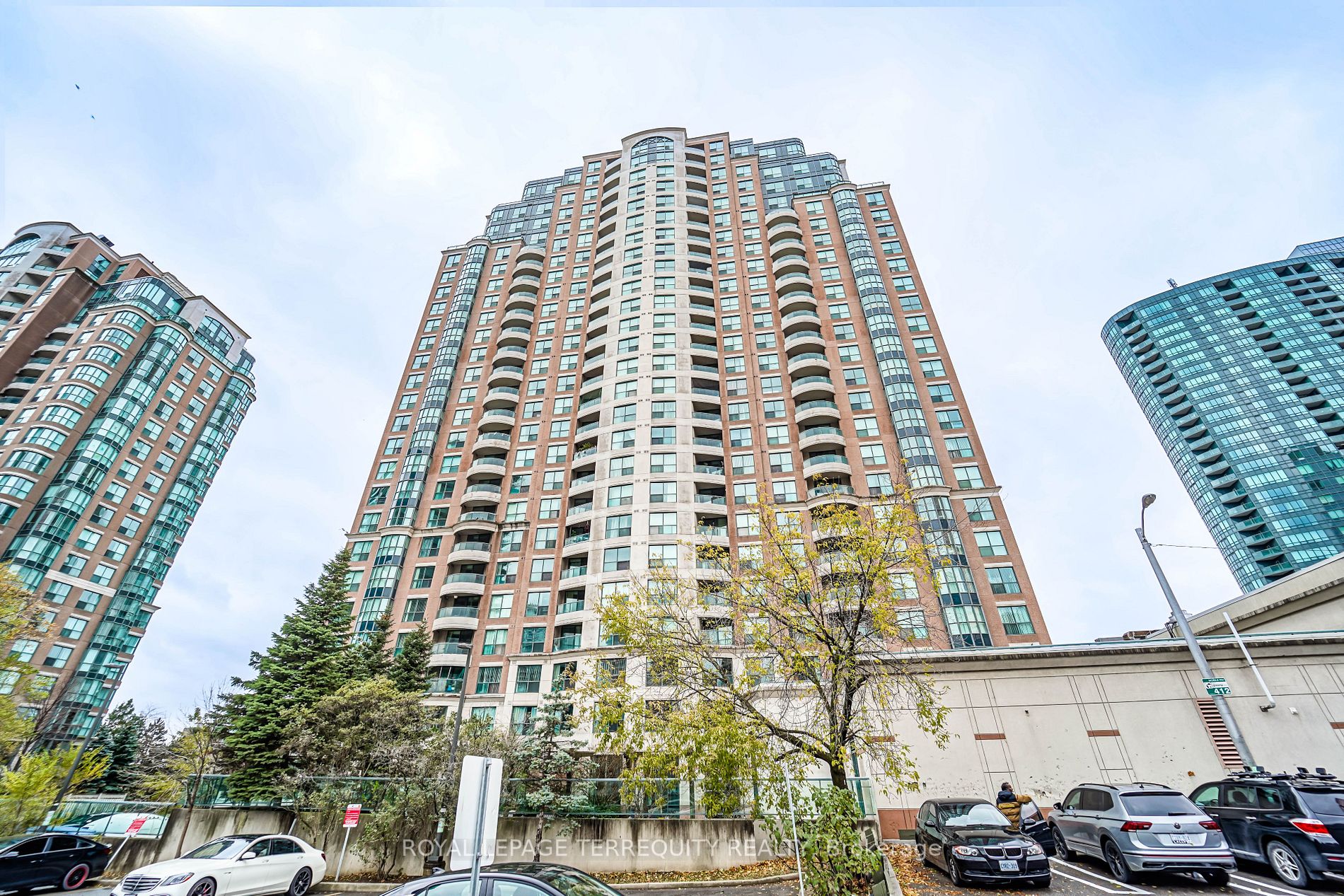 7 Lorraine Dr, #Lrg 7