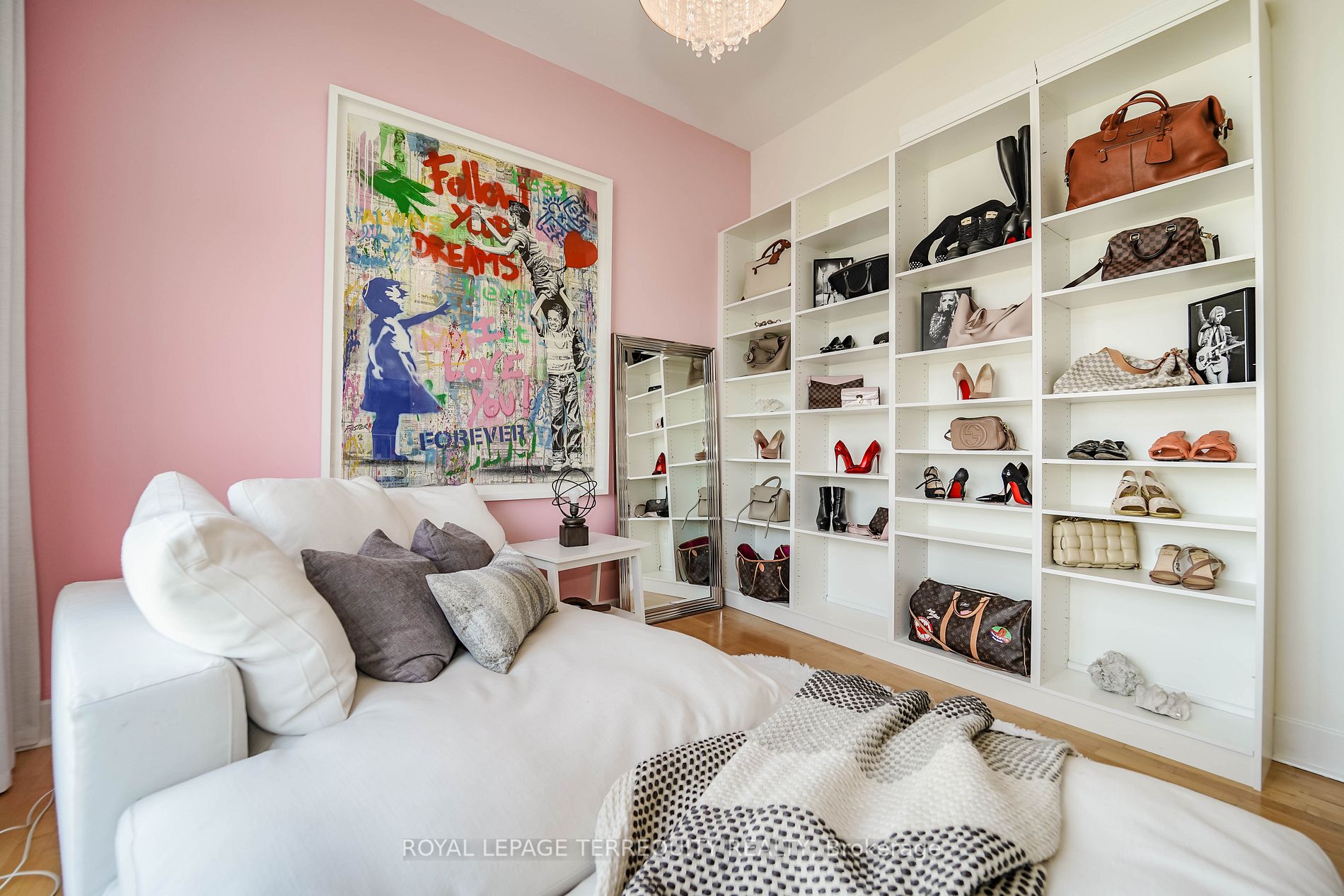 7 Lorraine Dr, #Lrg 7