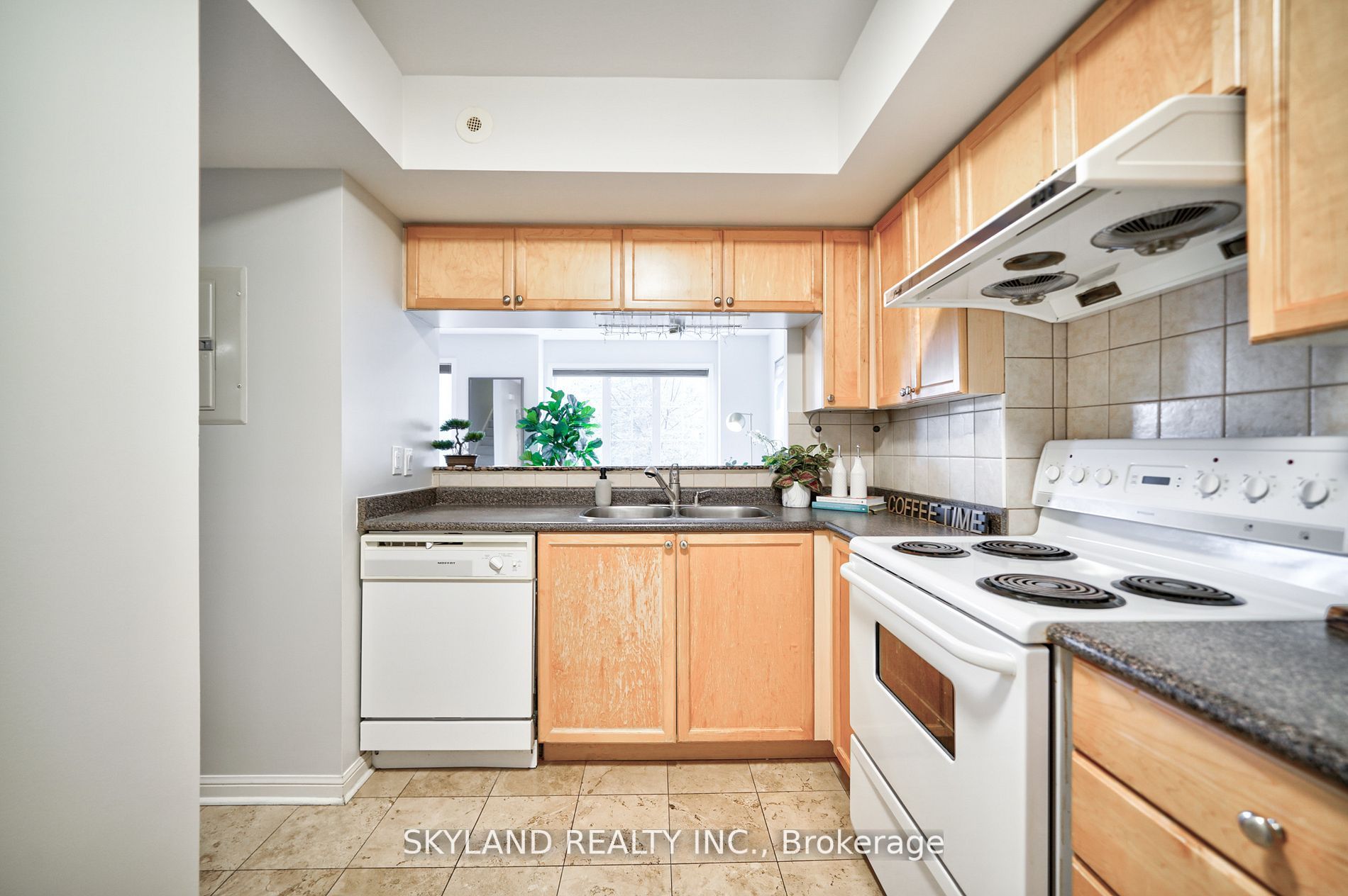 3 Everson Dr, #308