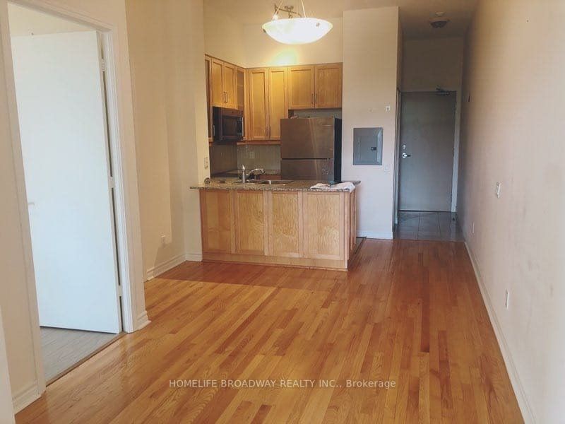 60 Byng Ave, #201