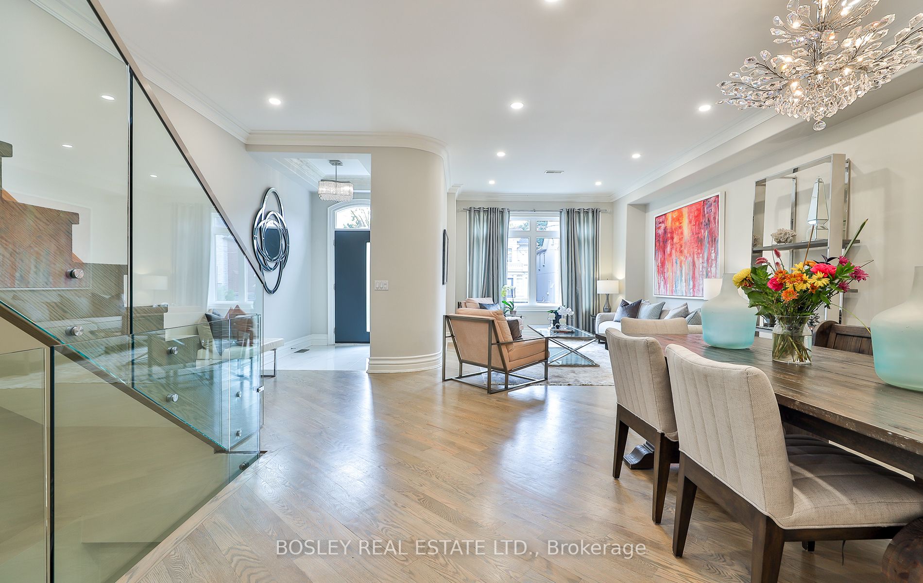 316 Broadway Ave