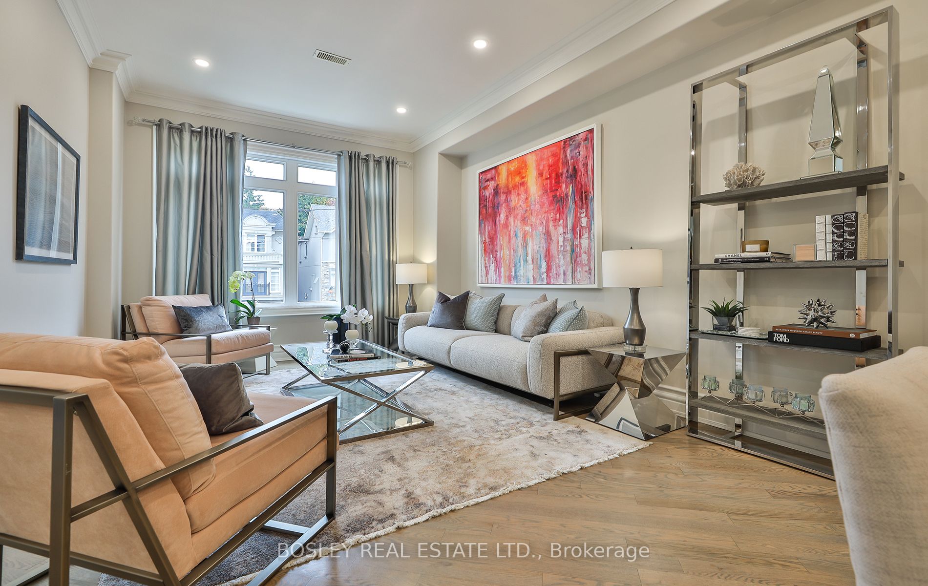 316 Broadway Ave
