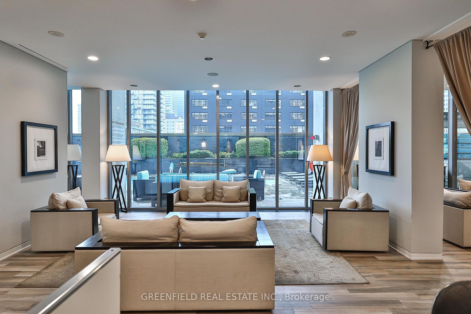 33 Charles St E, #3601