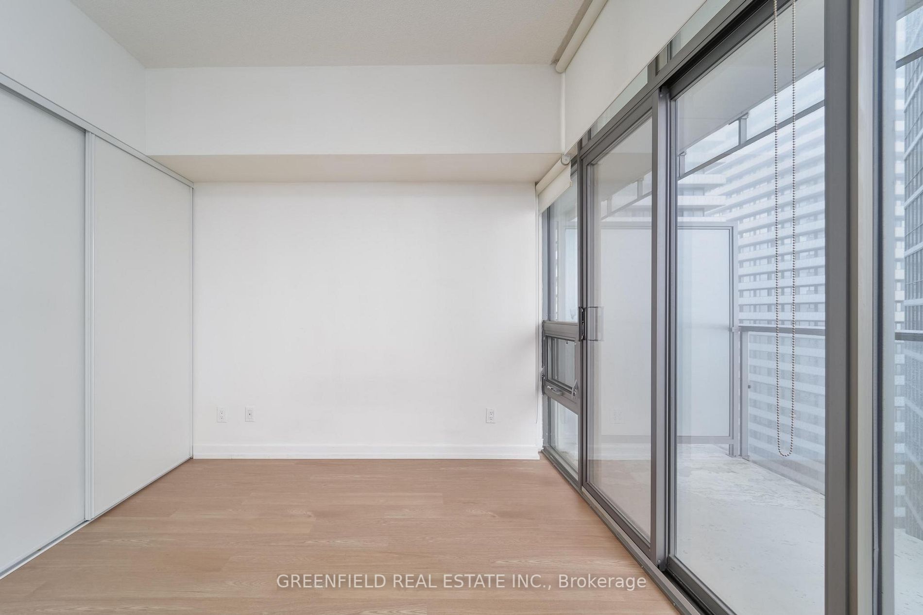 33 Charles St E, #3601