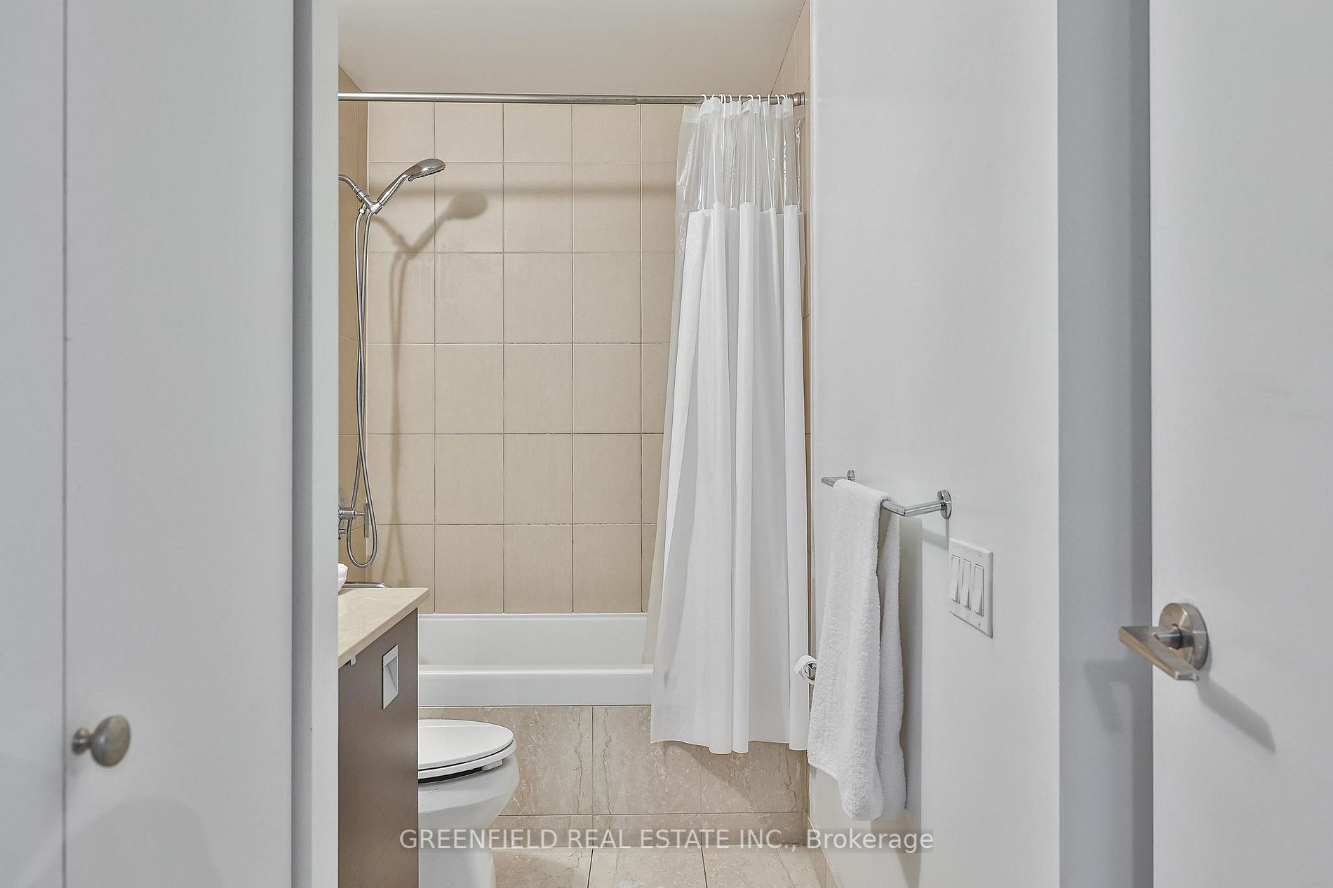 33 Charles St E, #3601