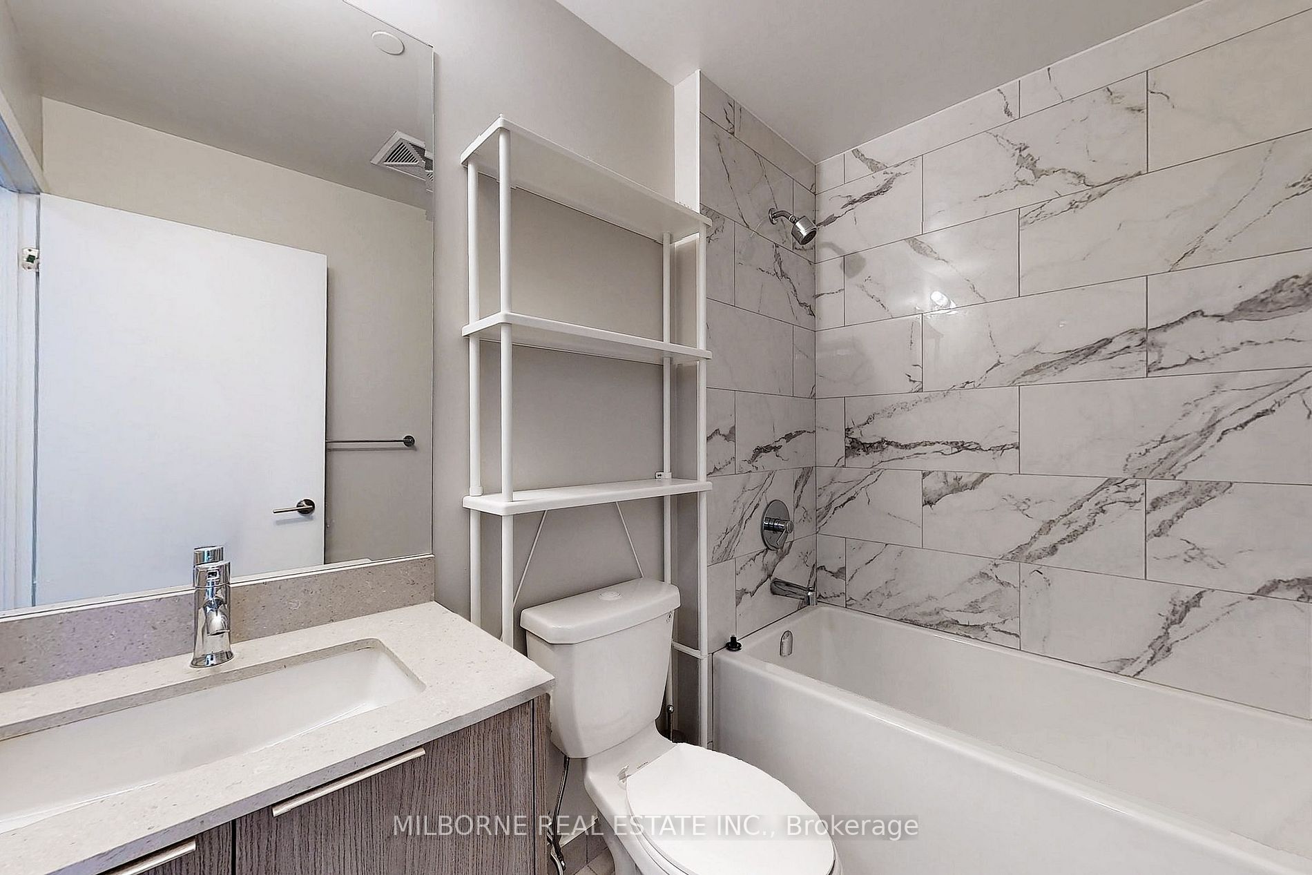 32 Forest Manor Rd, #2201