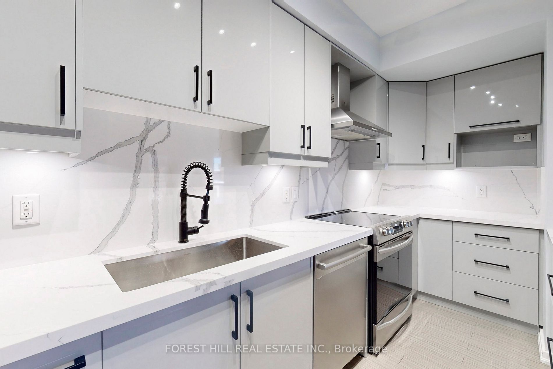 30 Canterbury Pl, #201