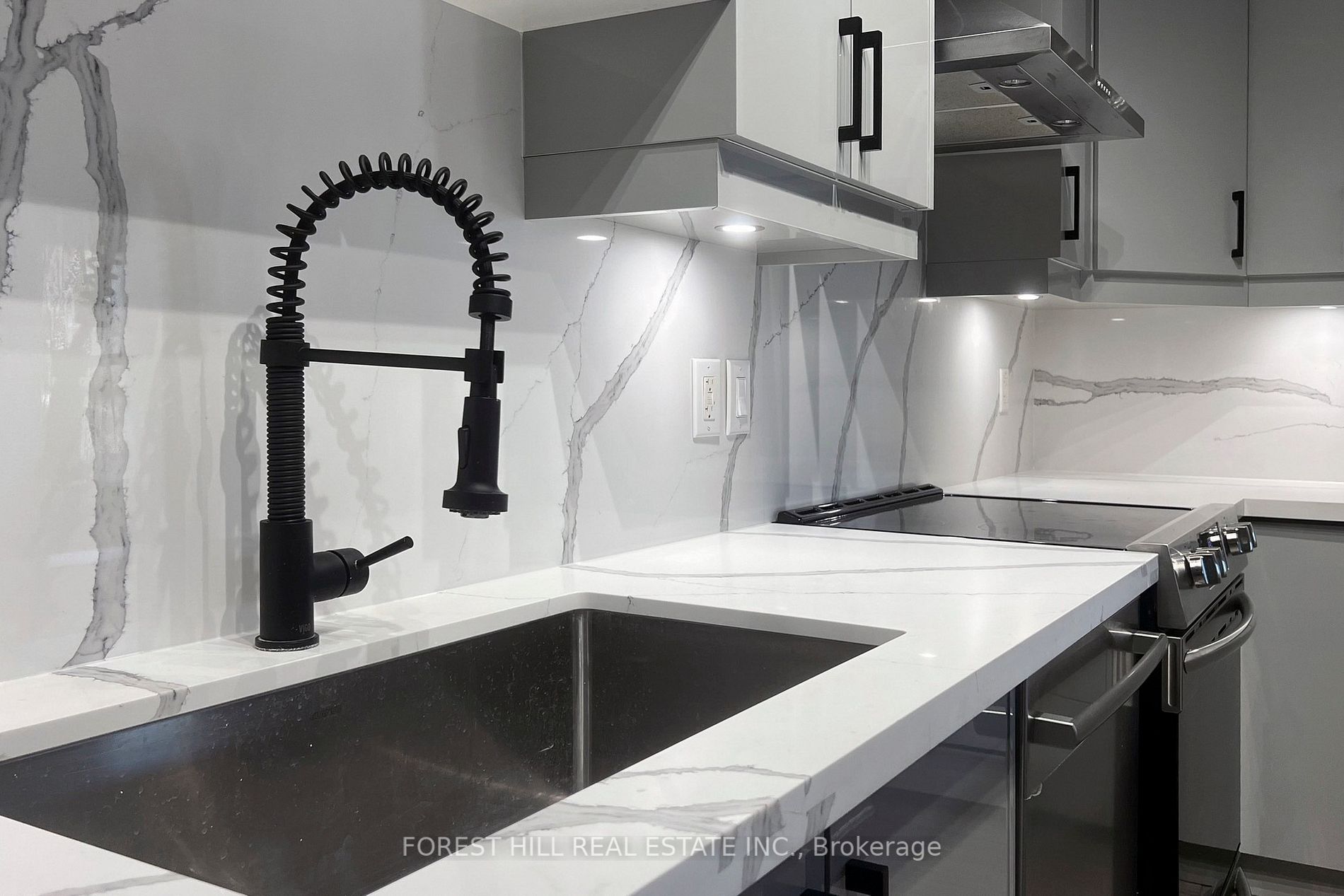 30 Canterbury Pl, #201