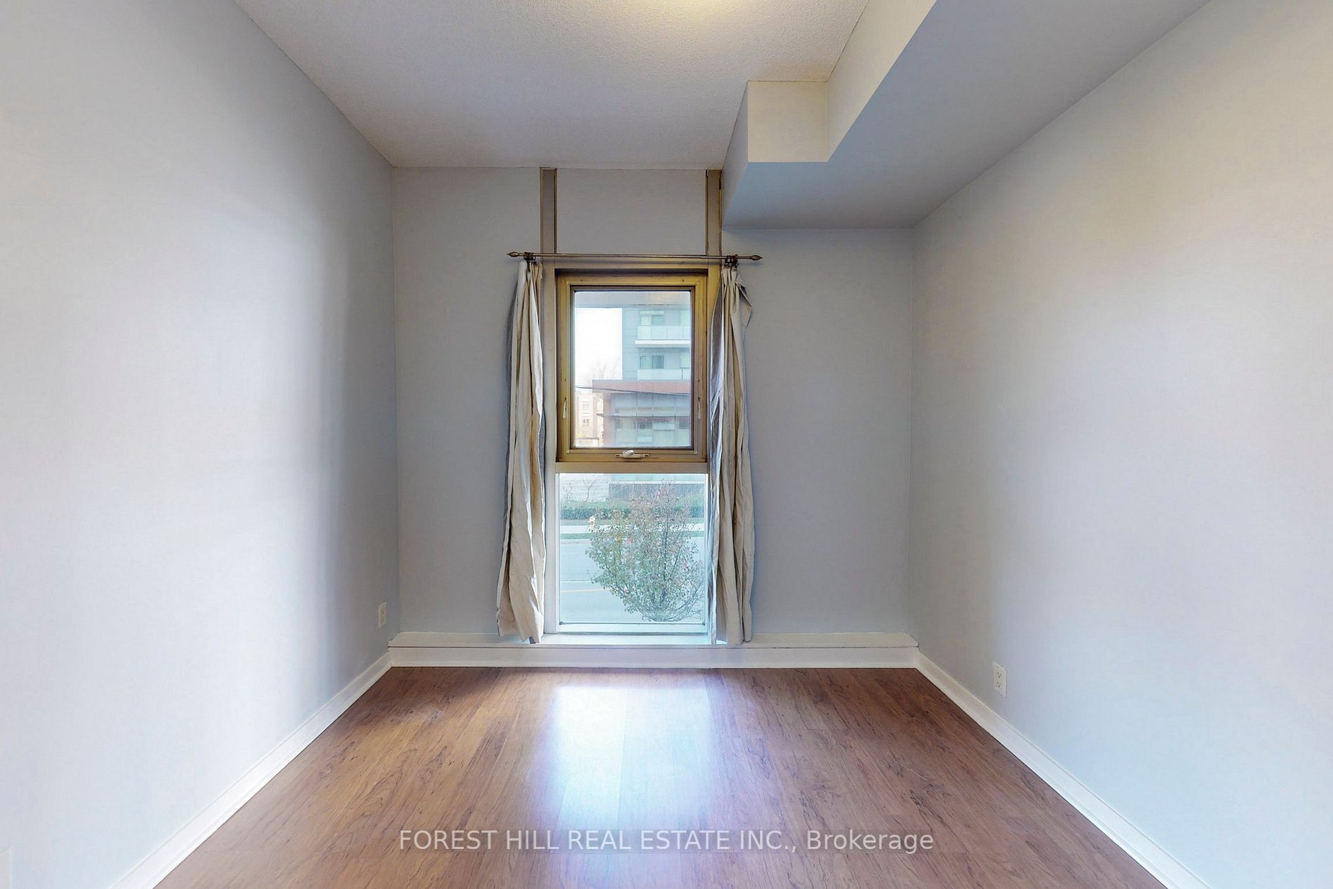 30 Canterbury Pl, #201