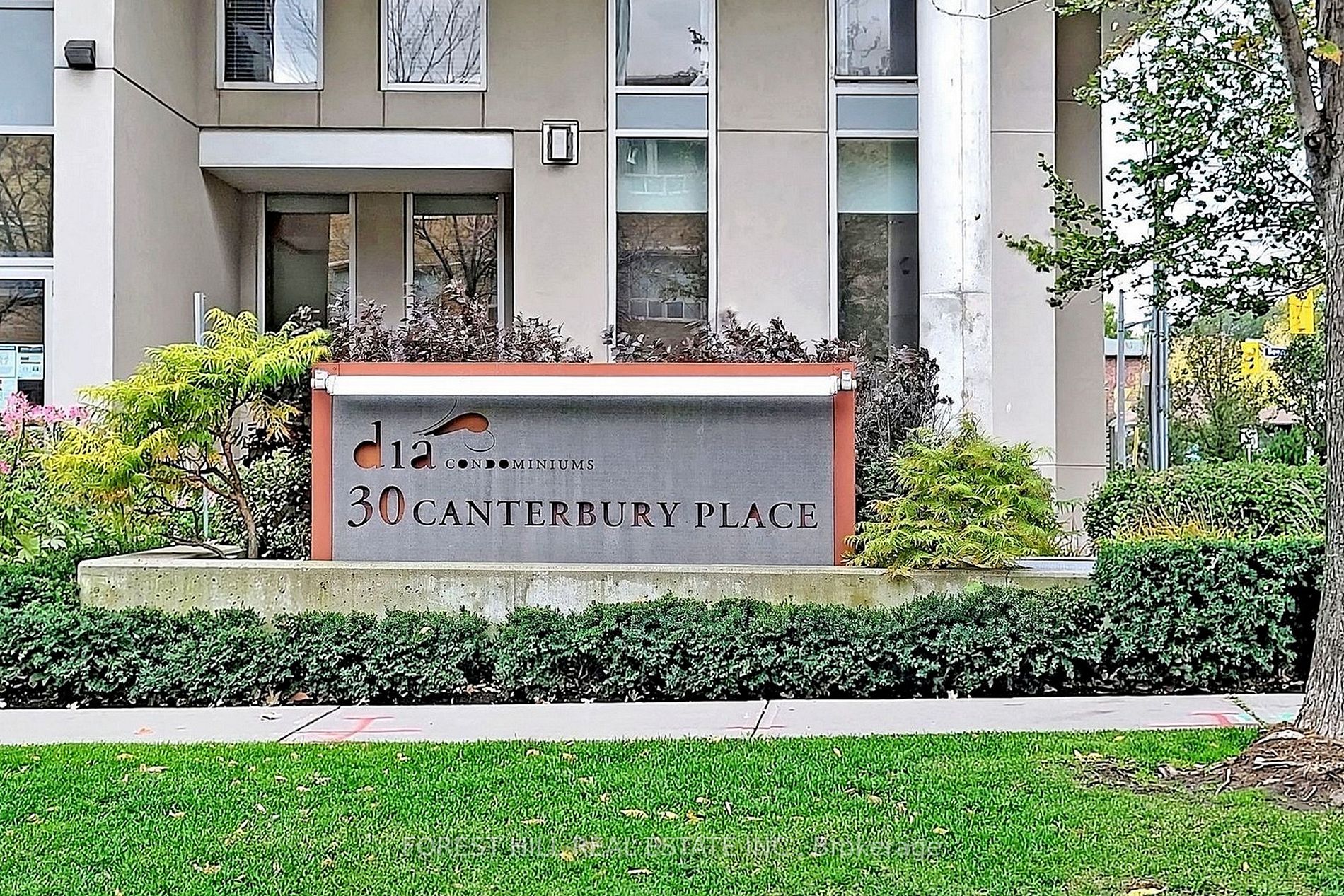 30 Canterbury Pl, #201