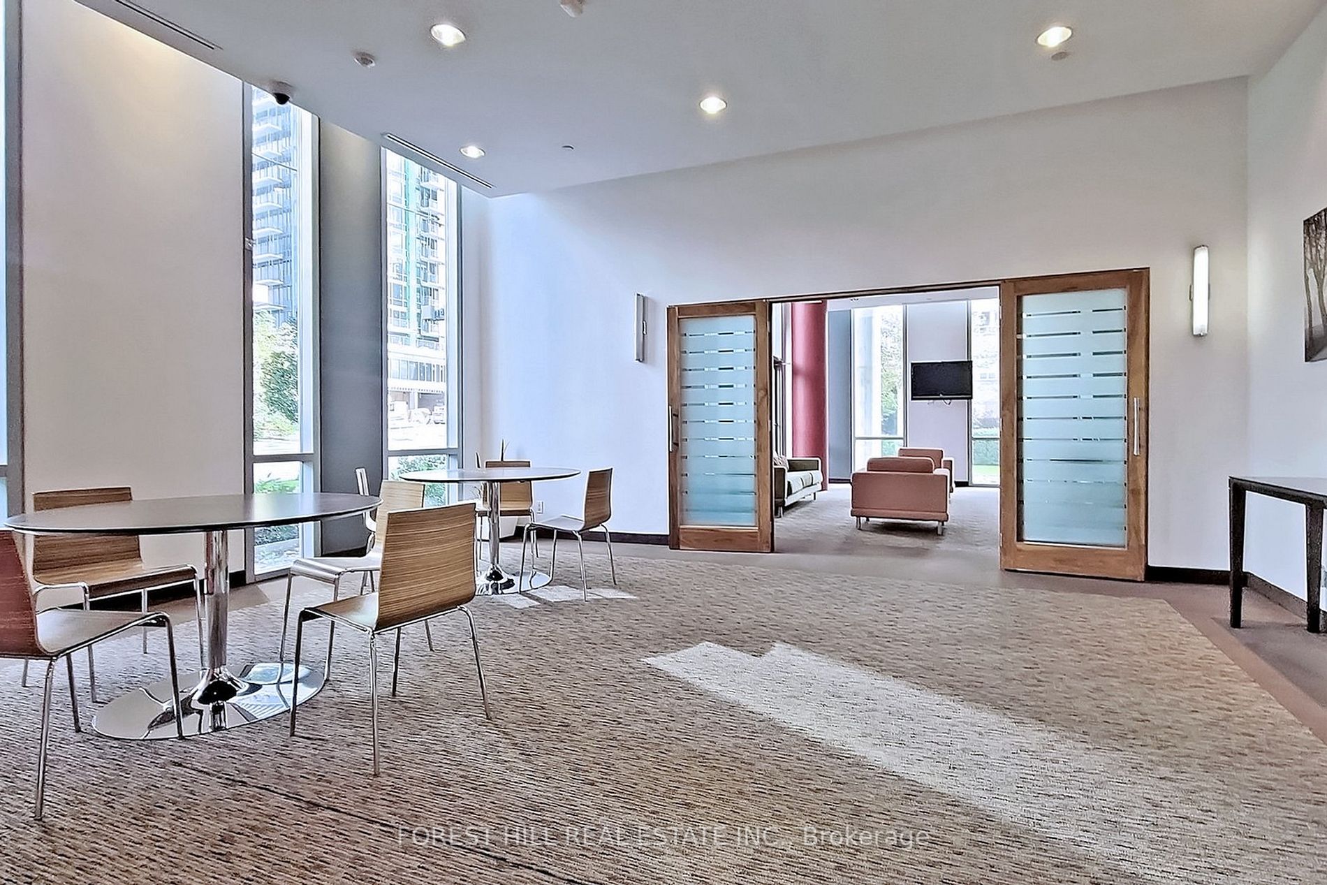 30 Canterbury Pl, #201