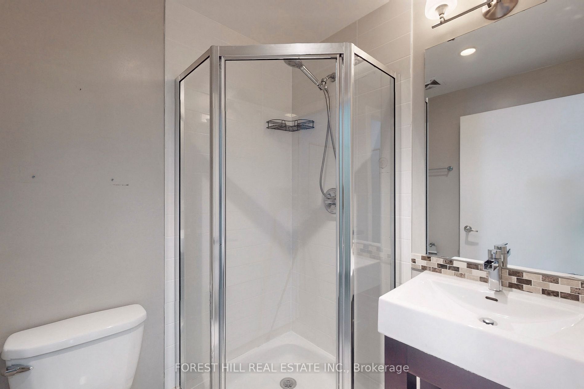 30 Canterbury Pl, #201