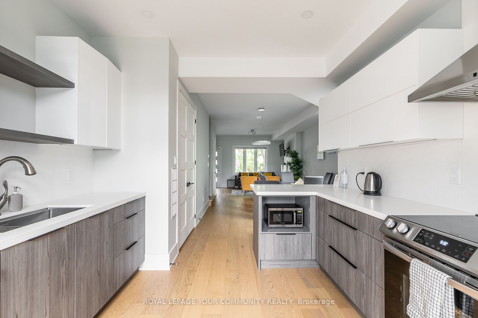 223 Manning Ave