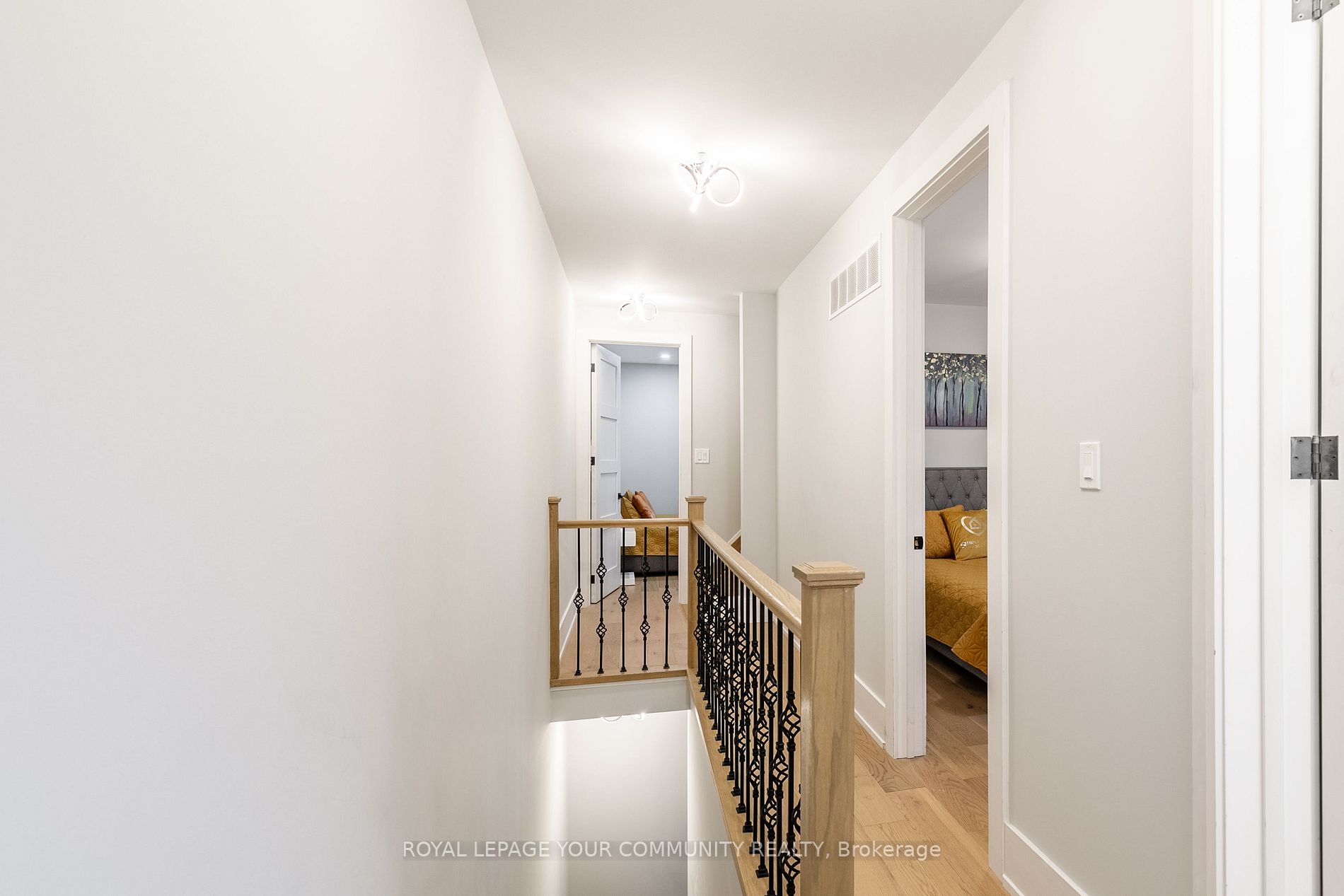 223 Manning Ave