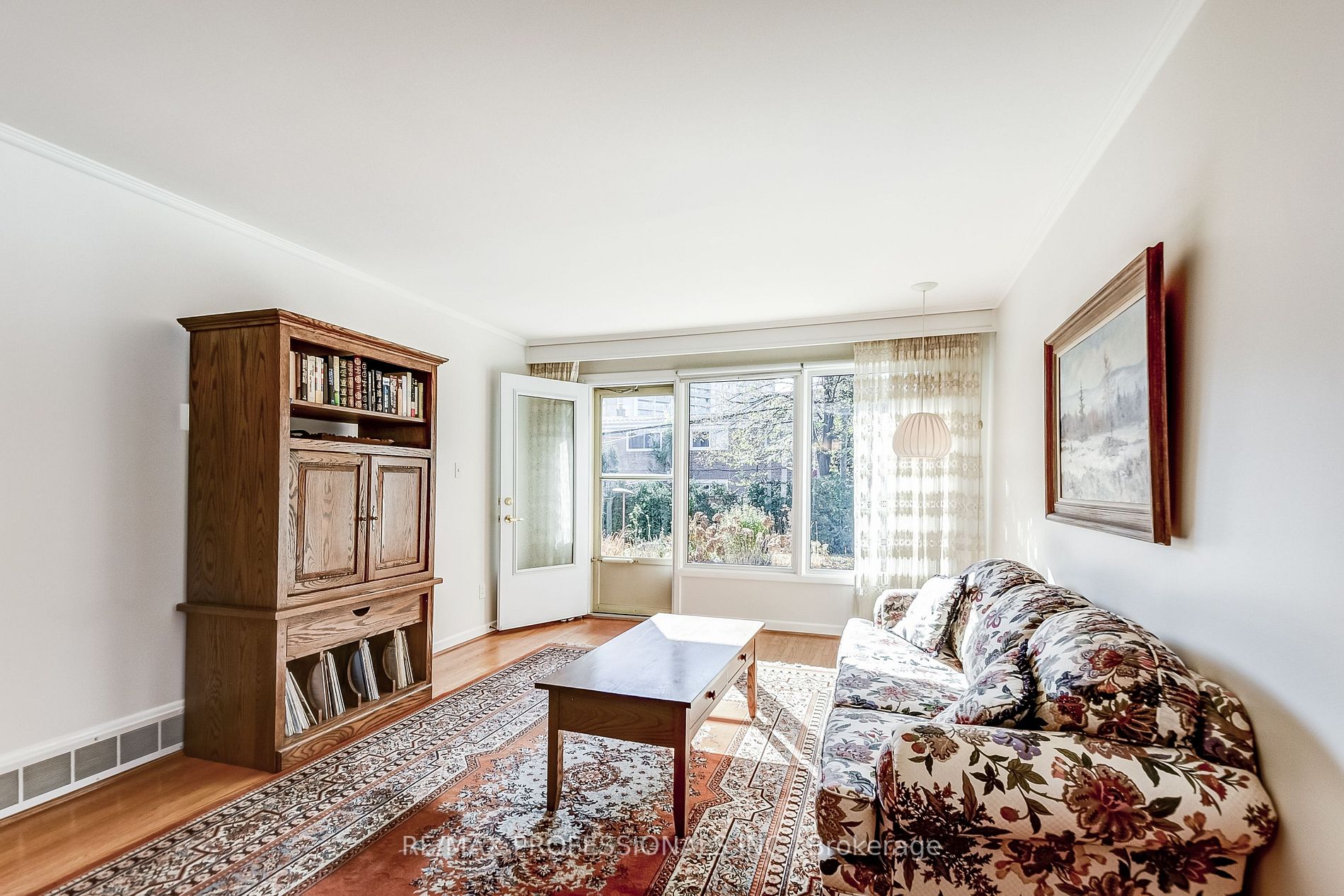 14 Dukinfield Cres