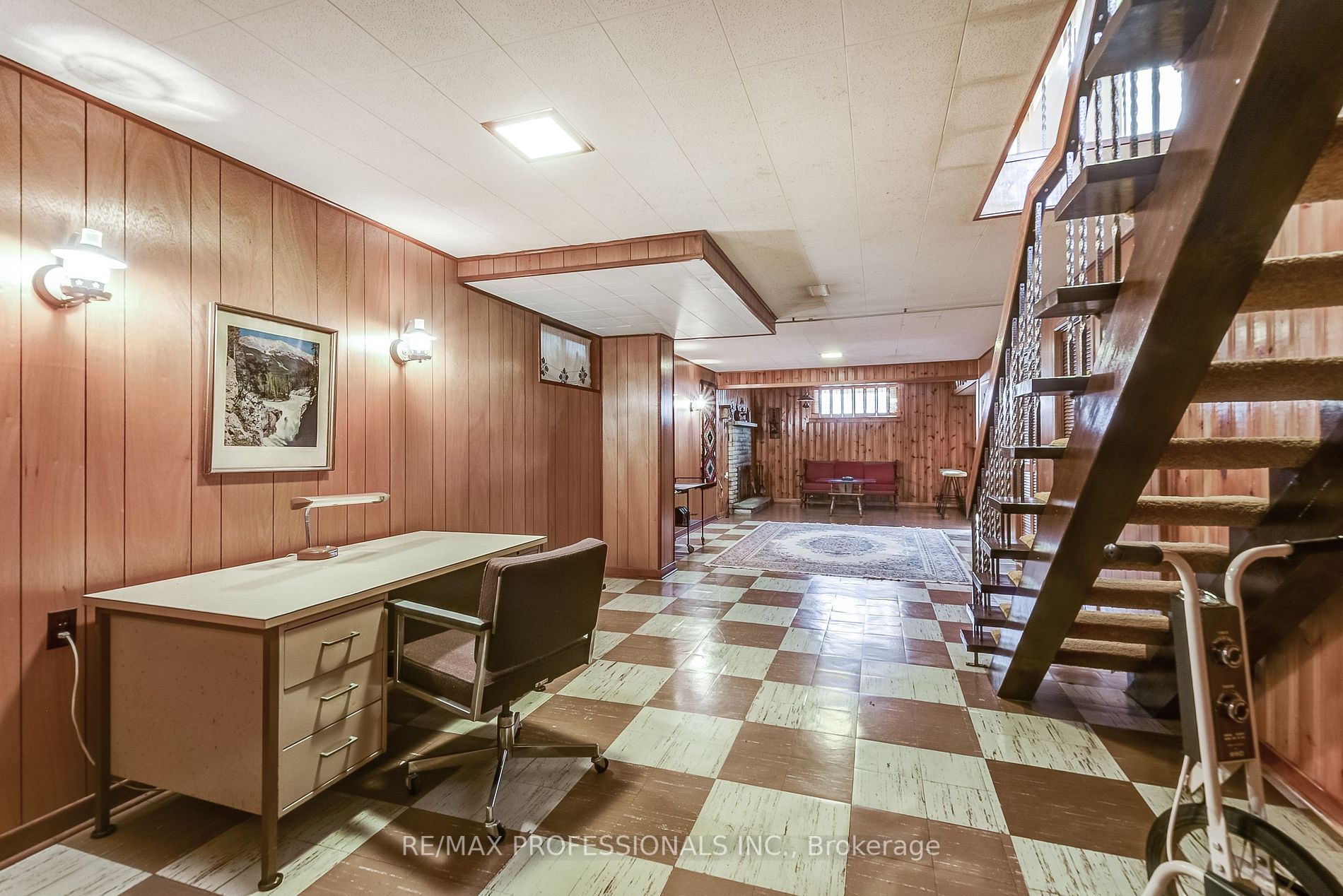 14 Dukinfield Cres
