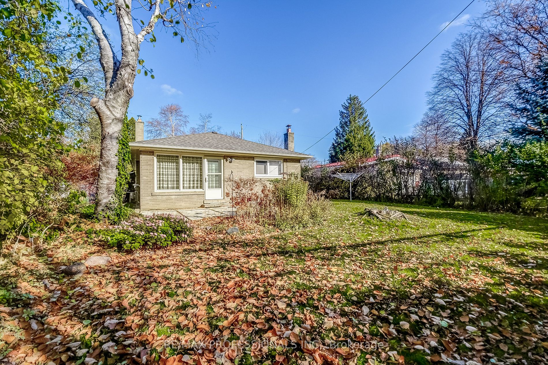 14 Dukinfield Cres