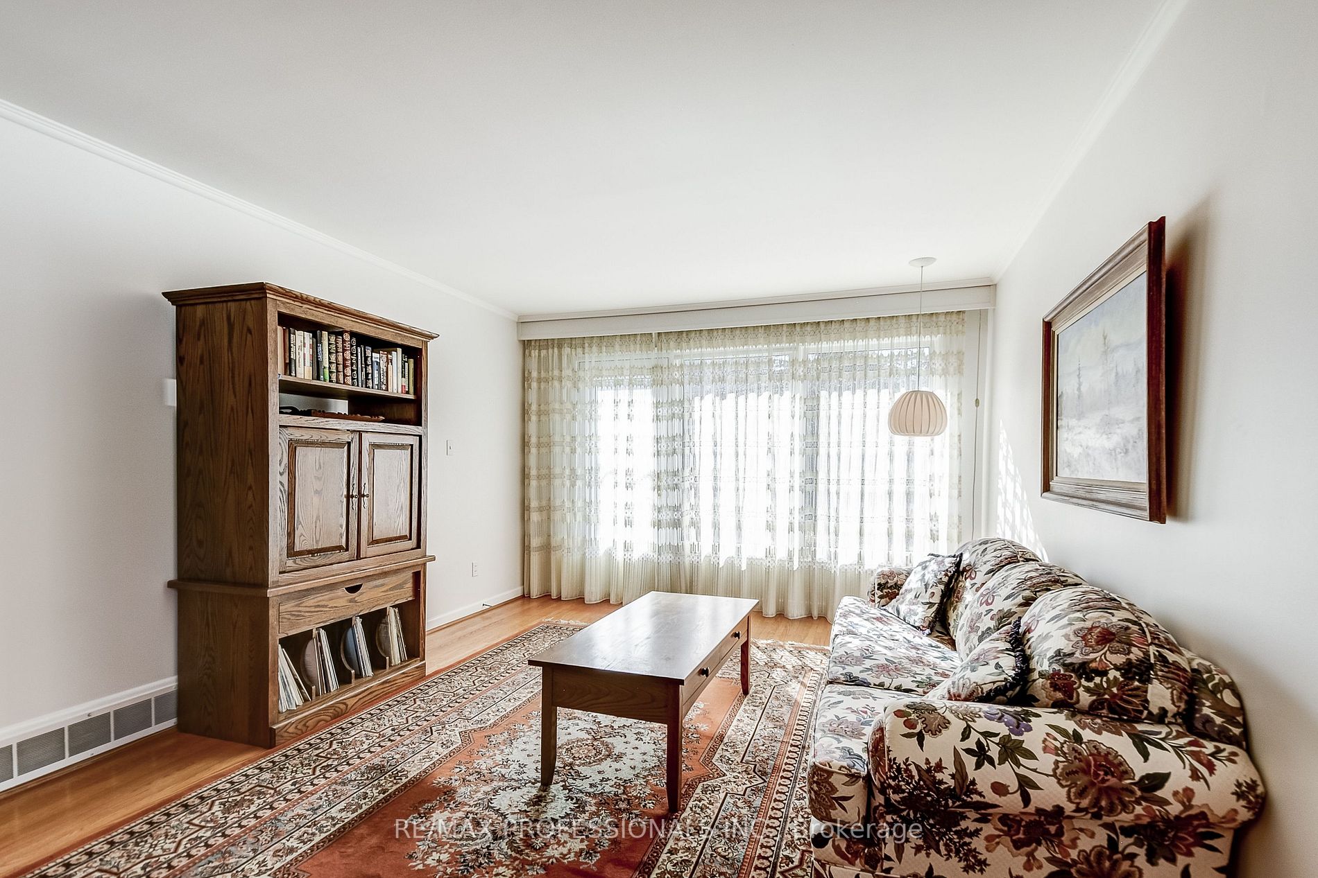 14 Dukinfield Cres