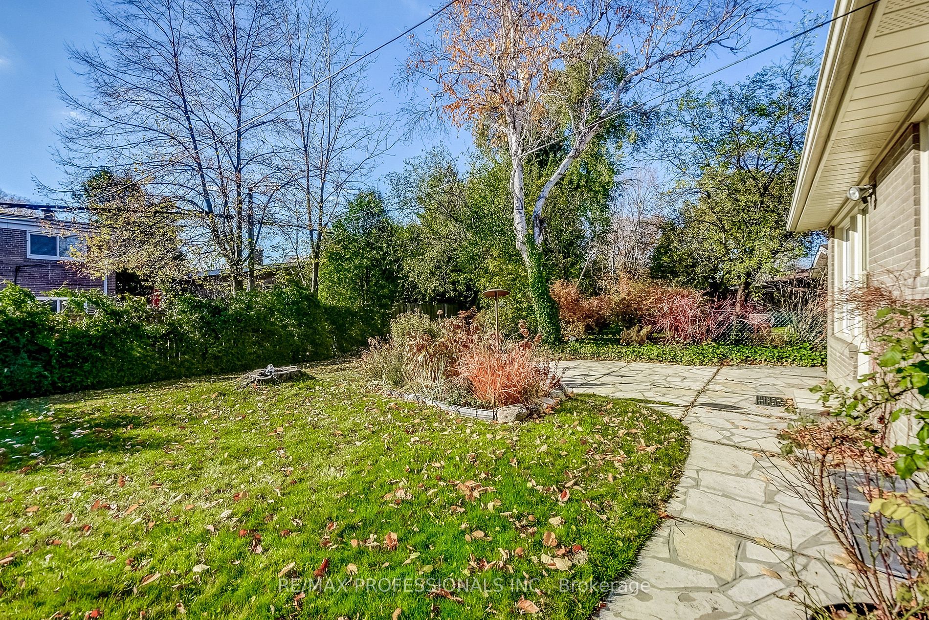 14 Dukinfield Cres