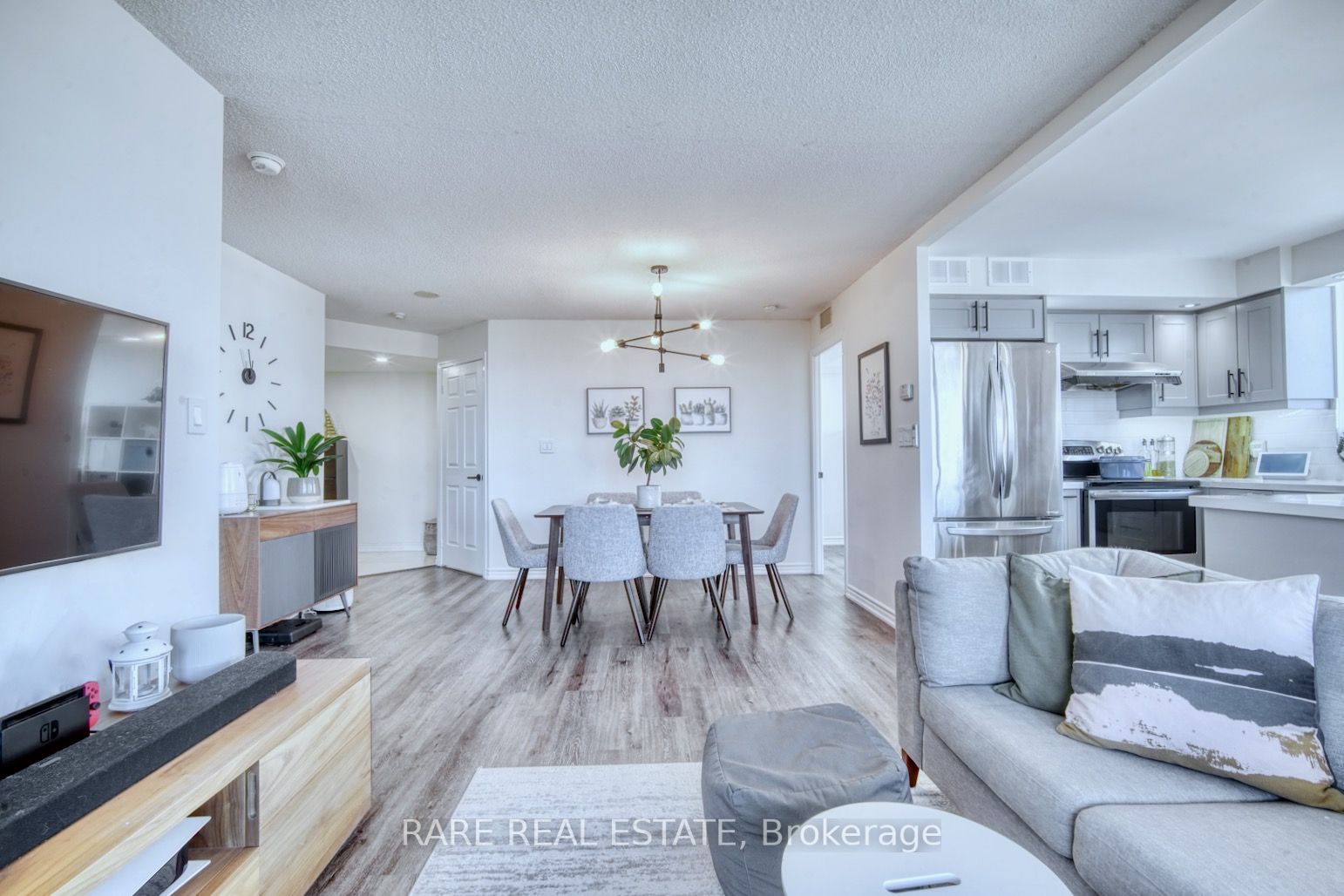 18 Spring Garden Ave, #2605